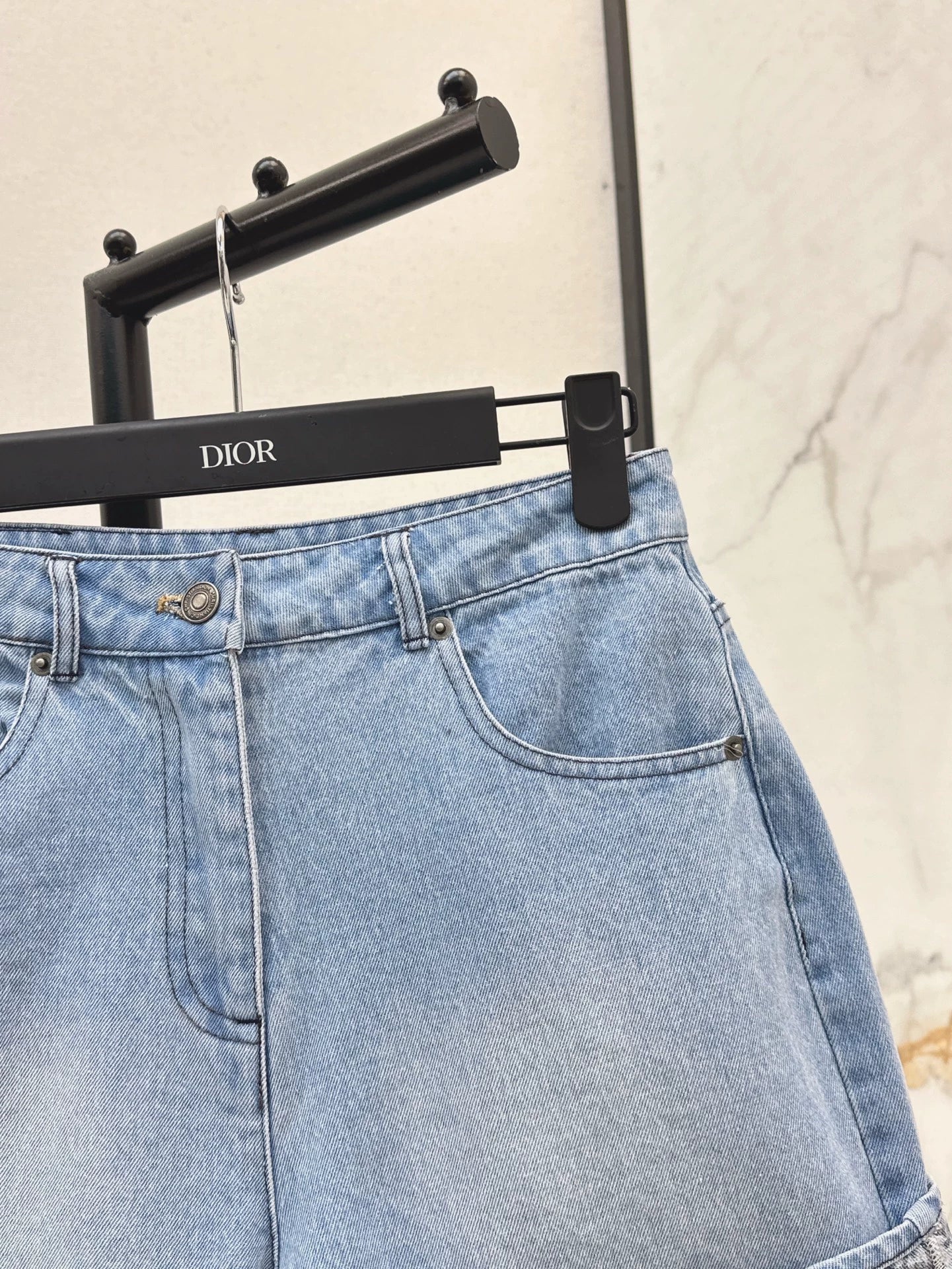D 25 Spring/Summer New Denim Shorts