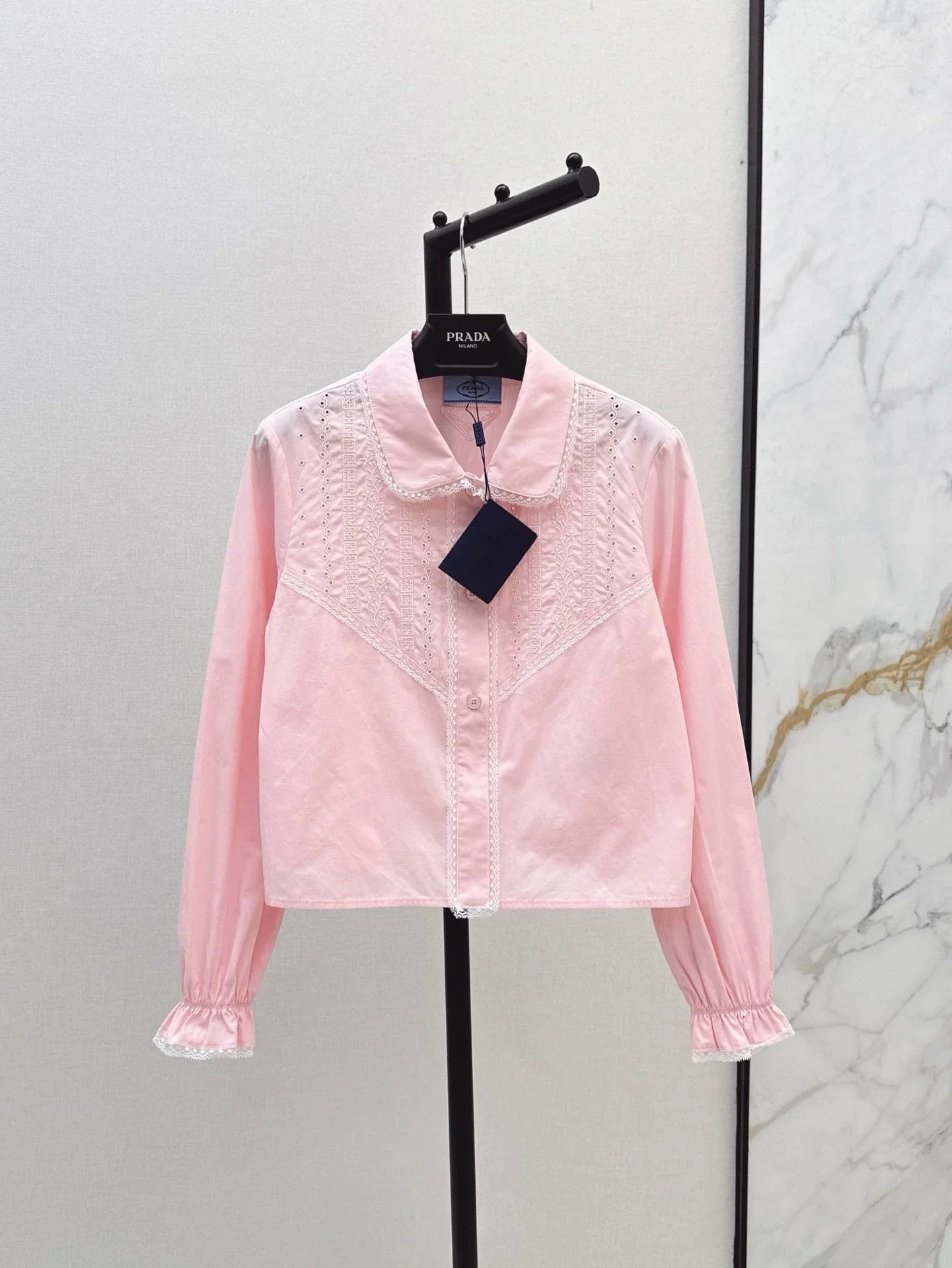 P 25 spring and summer new lace lace long sleeve shirt
