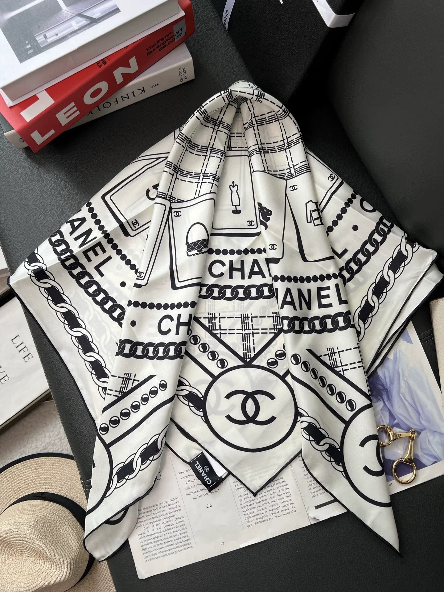 25 Black and White Cards Tessellations Scarves