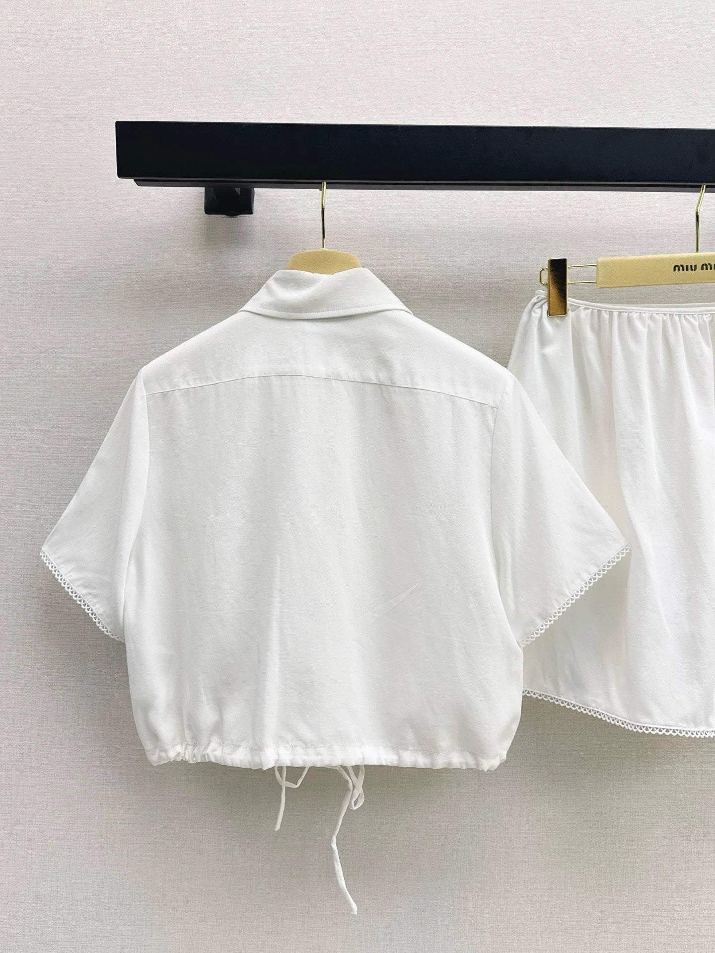 M 25 Spring/Summer New Age-Defying Short Shirt + Half Skirt Set