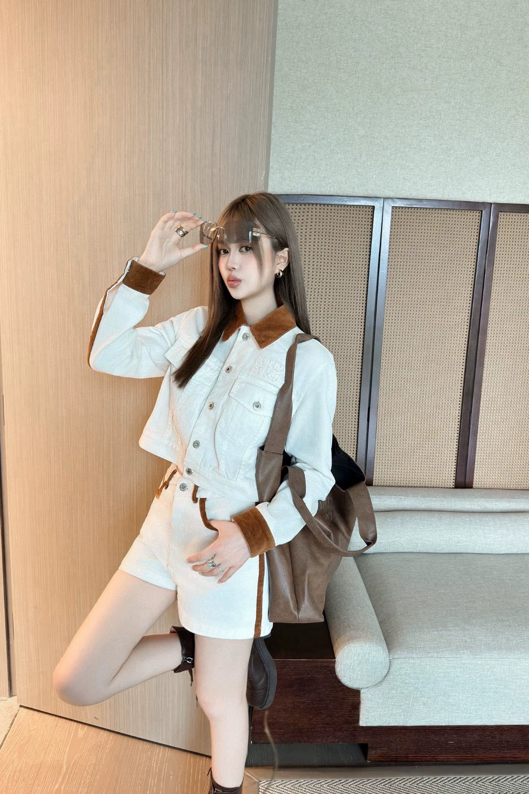 25 new contrast color hemming denim jacket + same style denim shorts