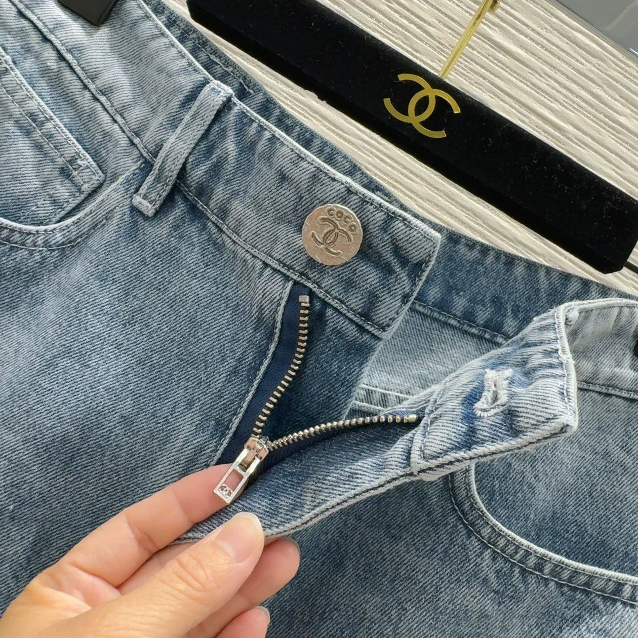 c 25 New Embroidered Denim Shorts