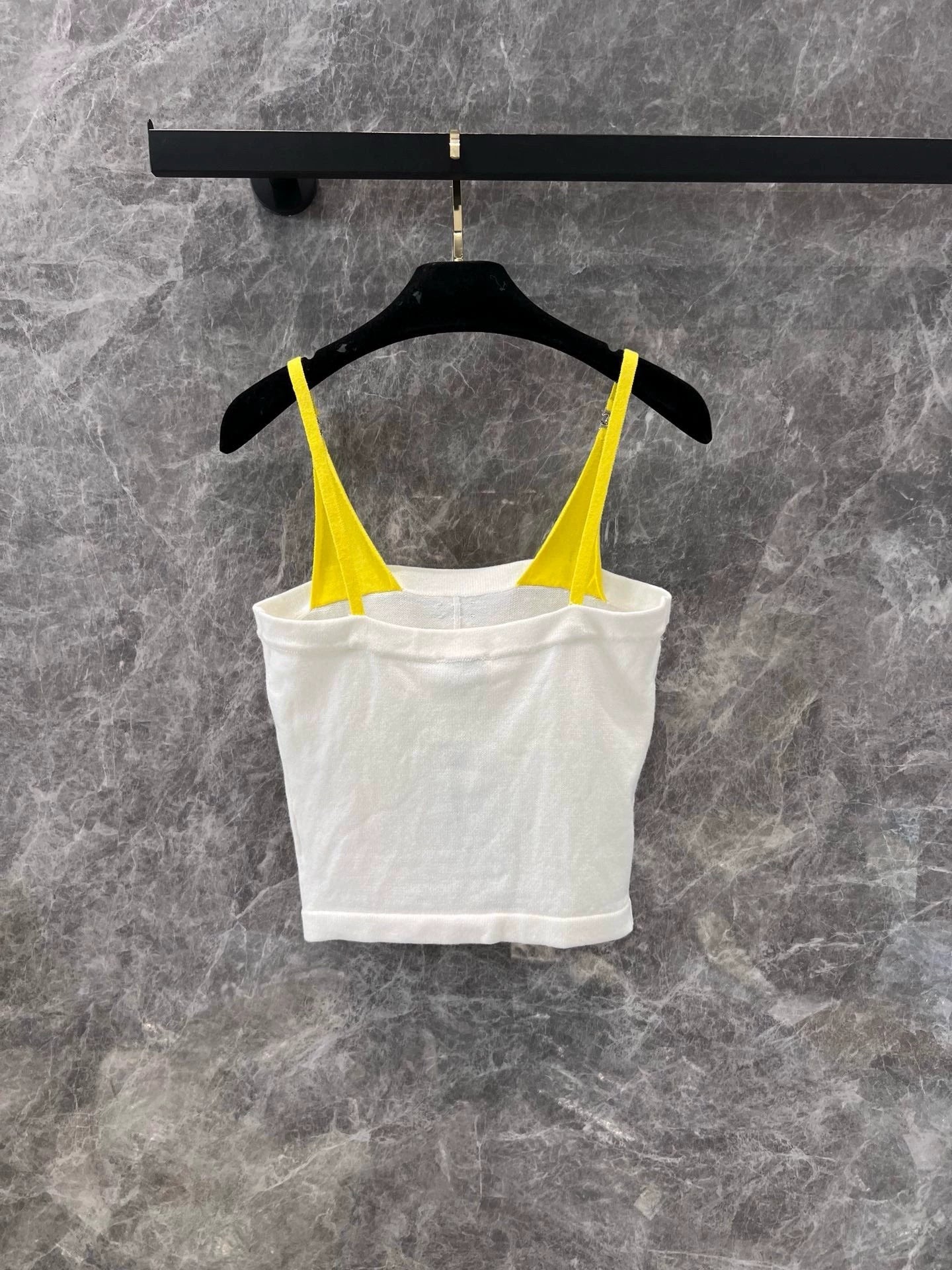 25 Color Clash cc Camisole Sheath Vest