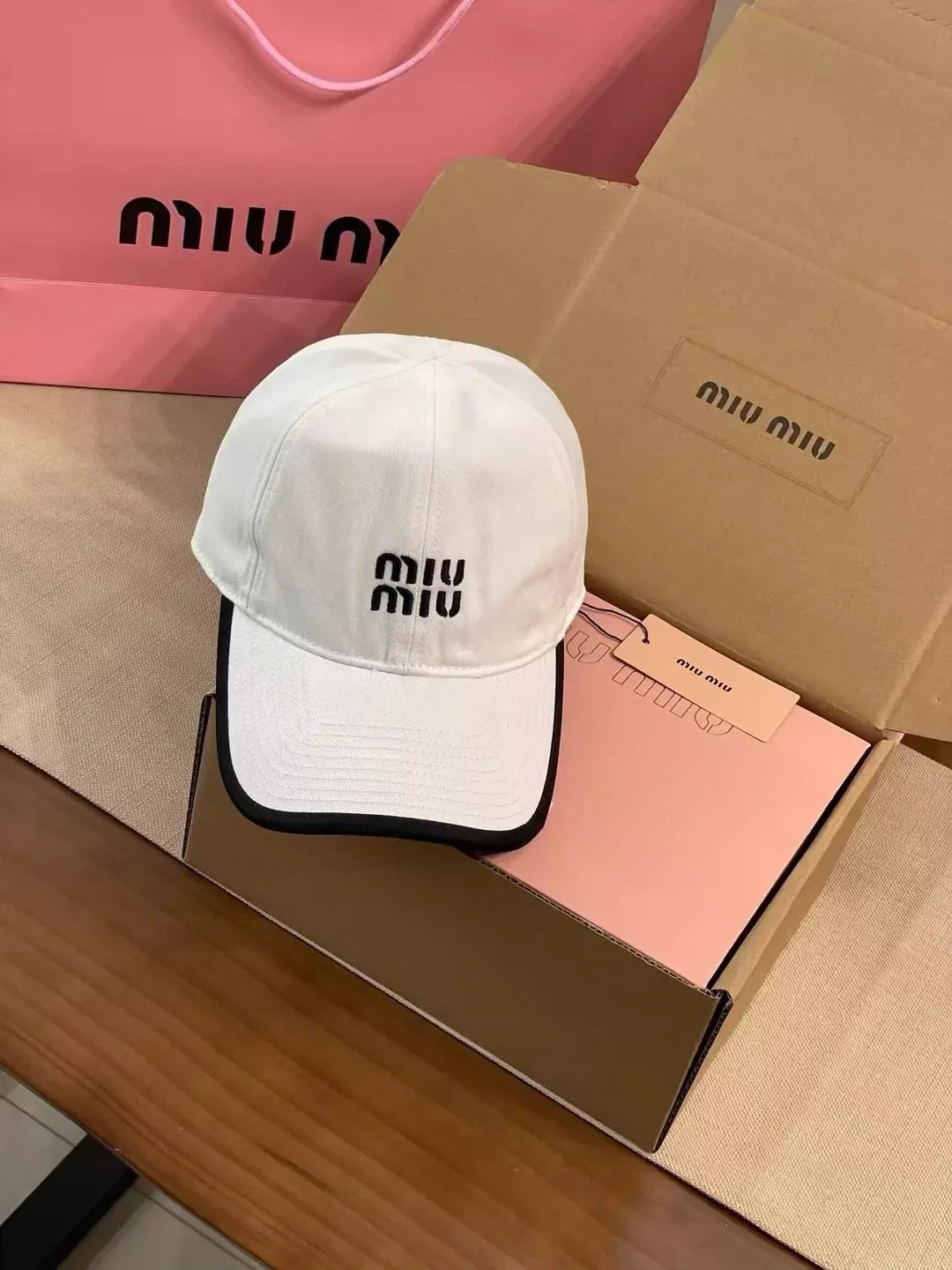 m 25 New baseball caps