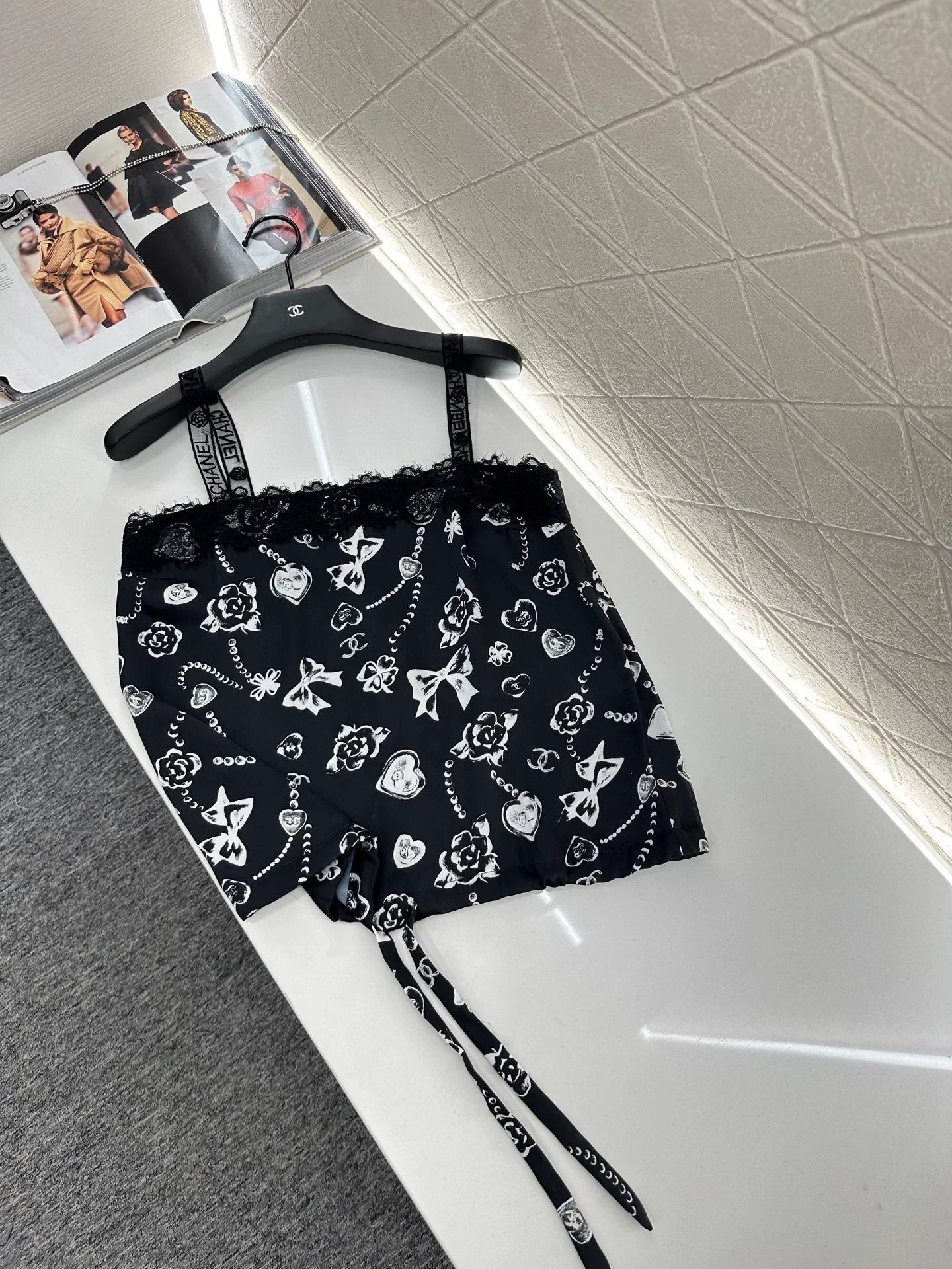 C 25 Reactive Print Lace Tank Top and Shorts Set