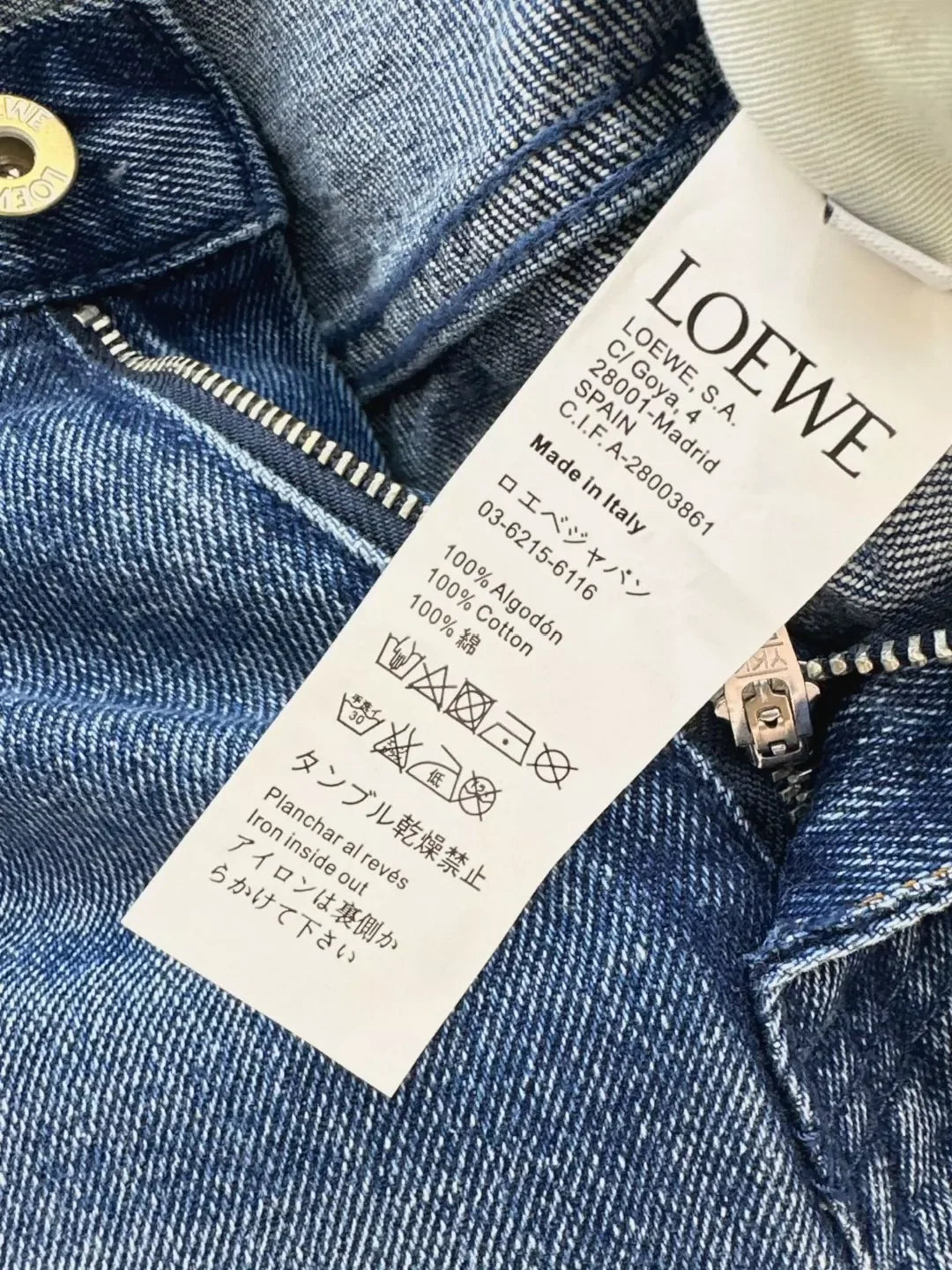 25 Spring Summer Latest Vintage Raw Edge Washed Ultra Short Denim Shorts