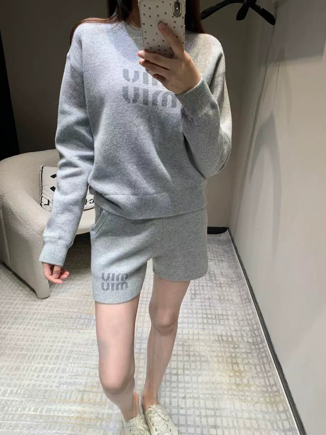25 Autumn and winter new micro label jacquard knit pullover sweater + shorts set