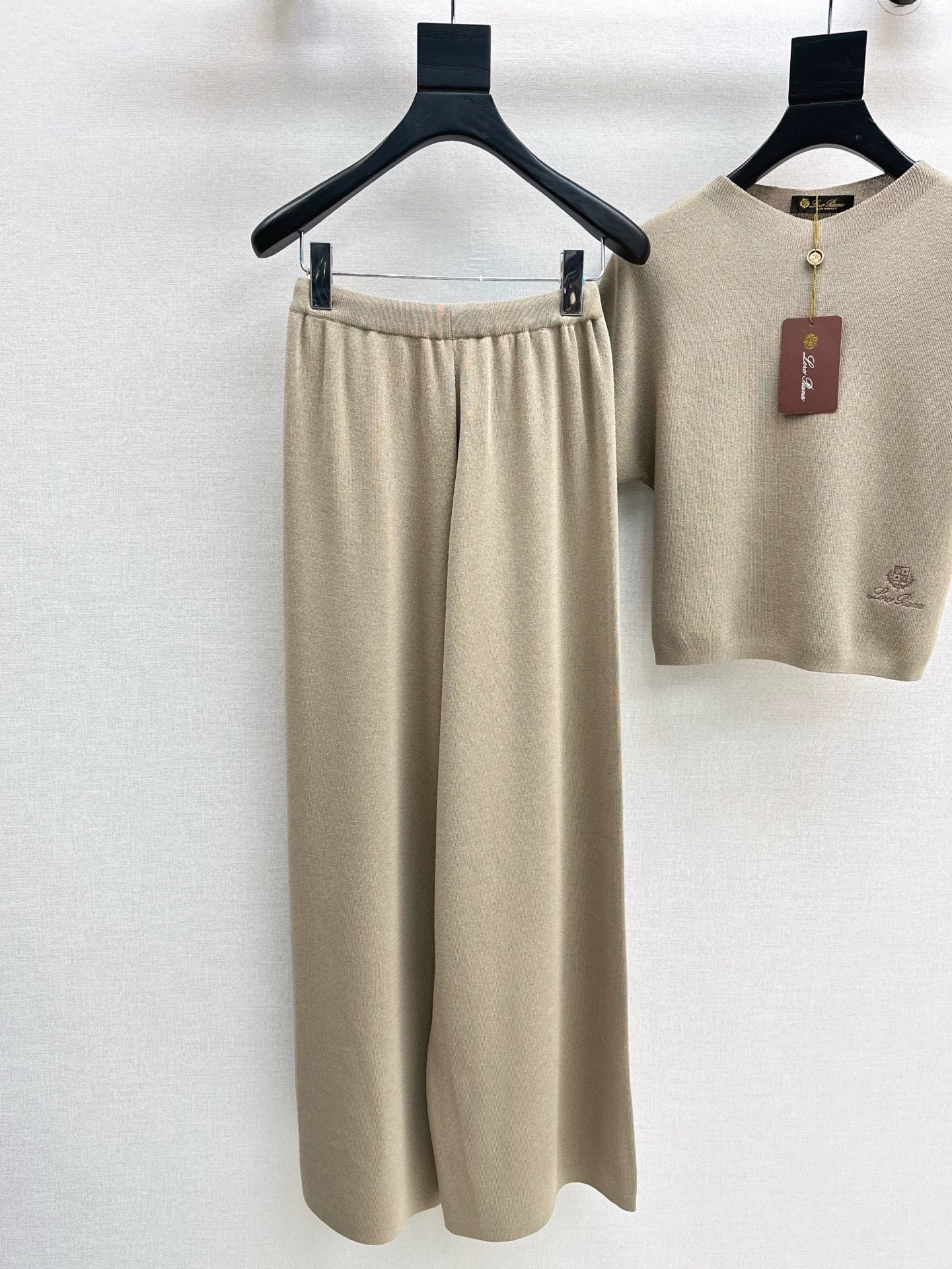 25 Spring/Summer New High-end Minimalist Knit Suit