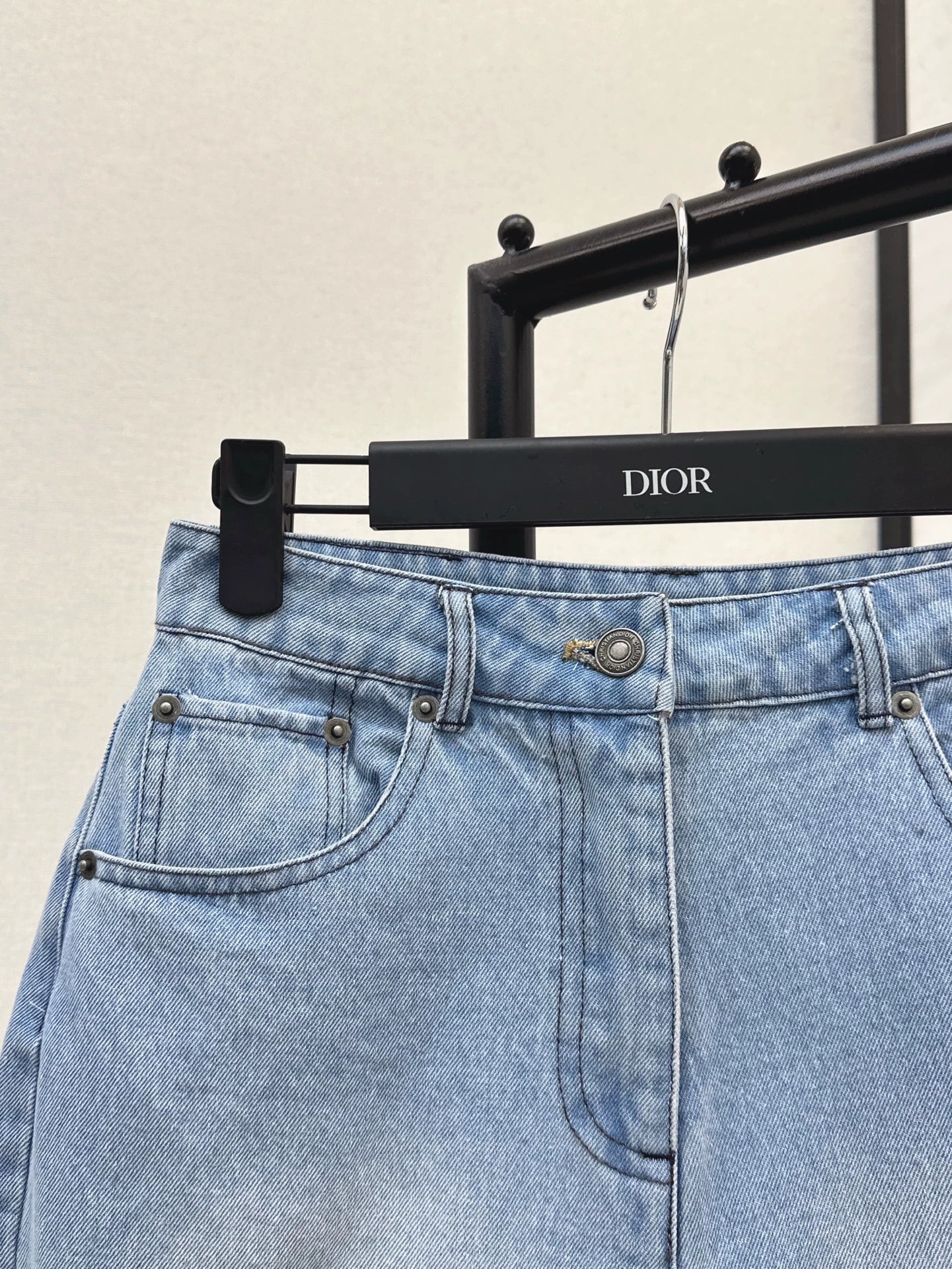 D 25 Spring/Summer New Denim Shorts