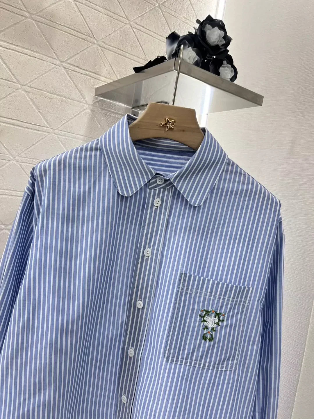 25 new lapel embroidered striped shirt