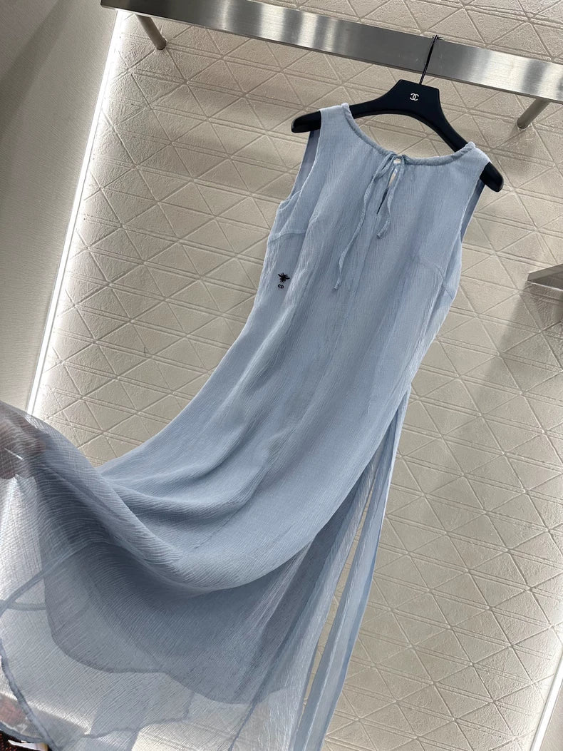D 25 Round-neck belted vest dress