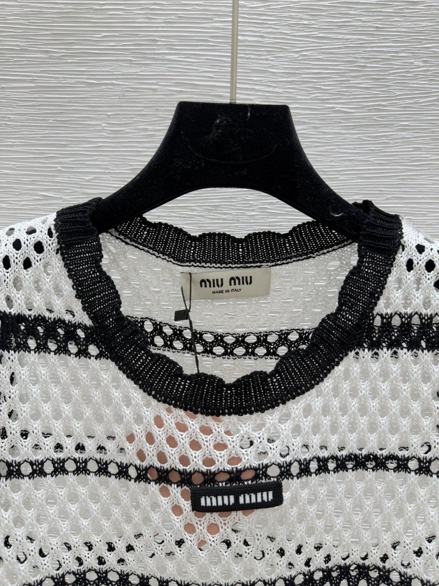 25 new striped logo hollow sleeveless knitted vest