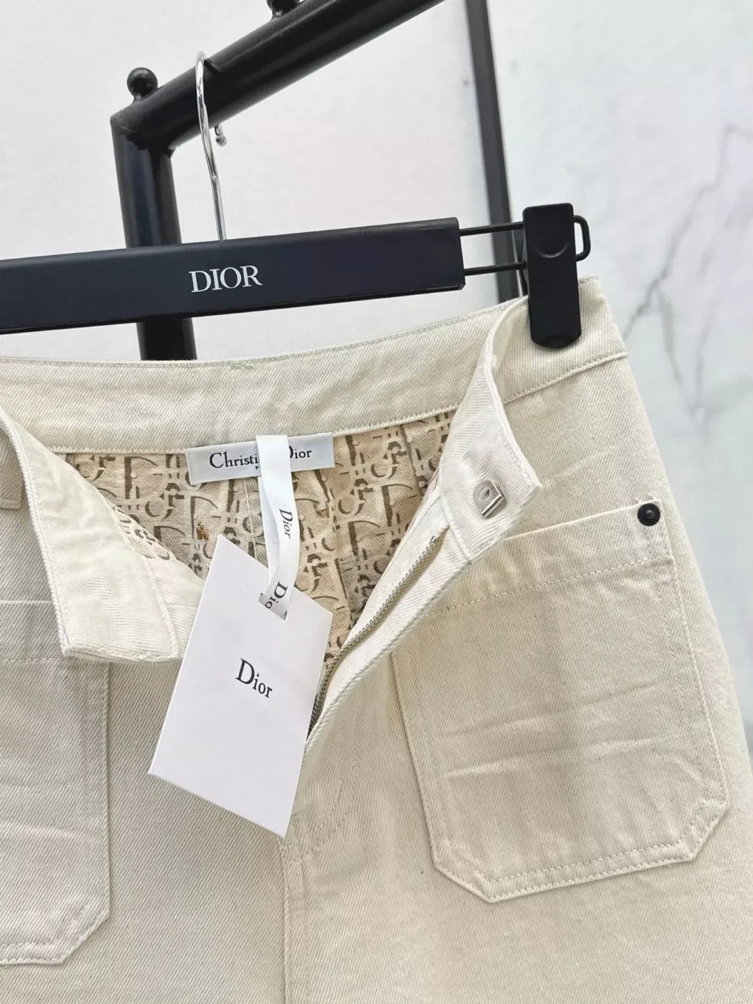 D 25 Spring/Summer Newest Mid-High Waist Double Pocket Straight Leg Jeans