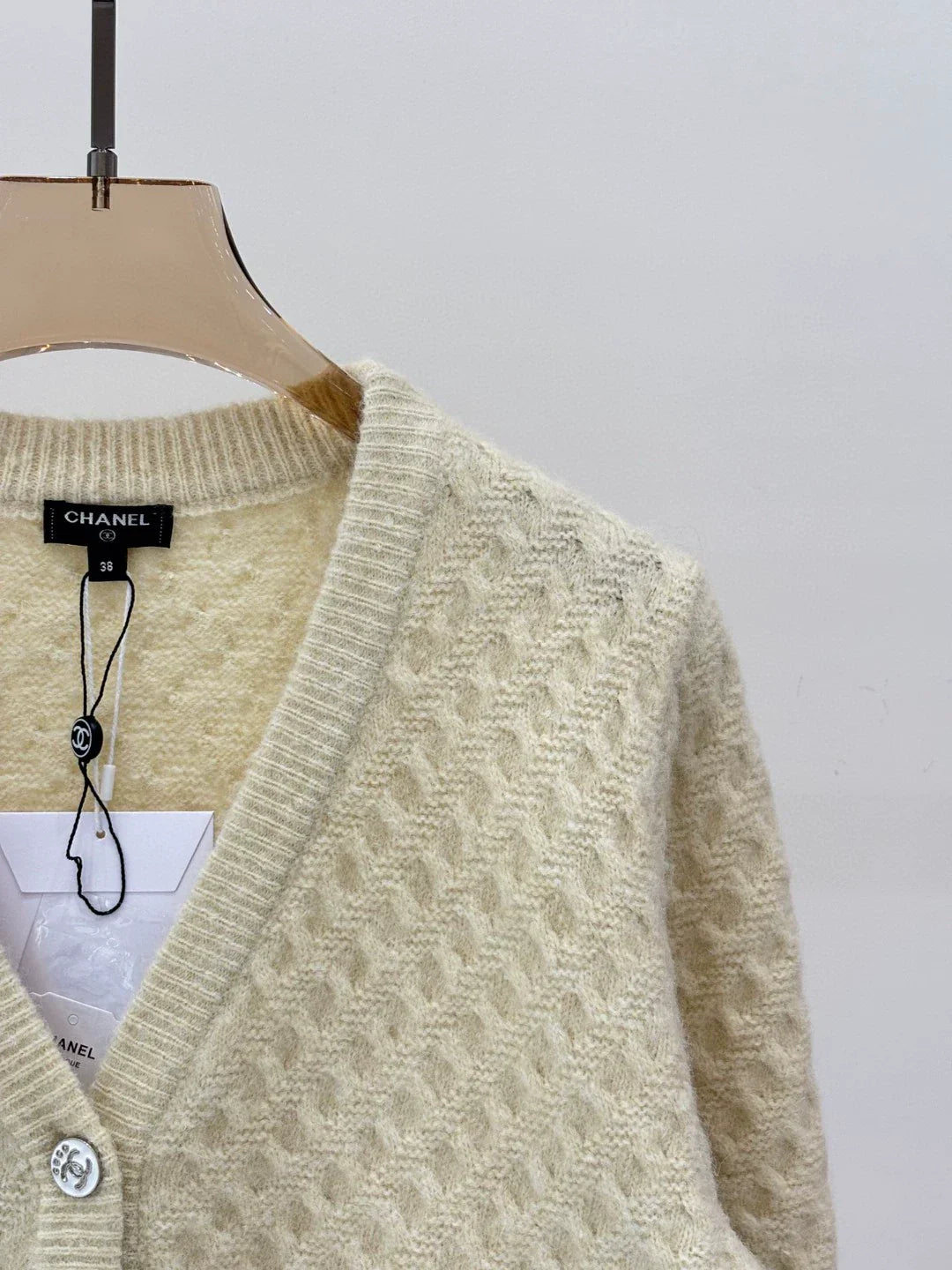 C 25 Spring and Summer new V-neck letter logo white intarsia button knitted cardigan