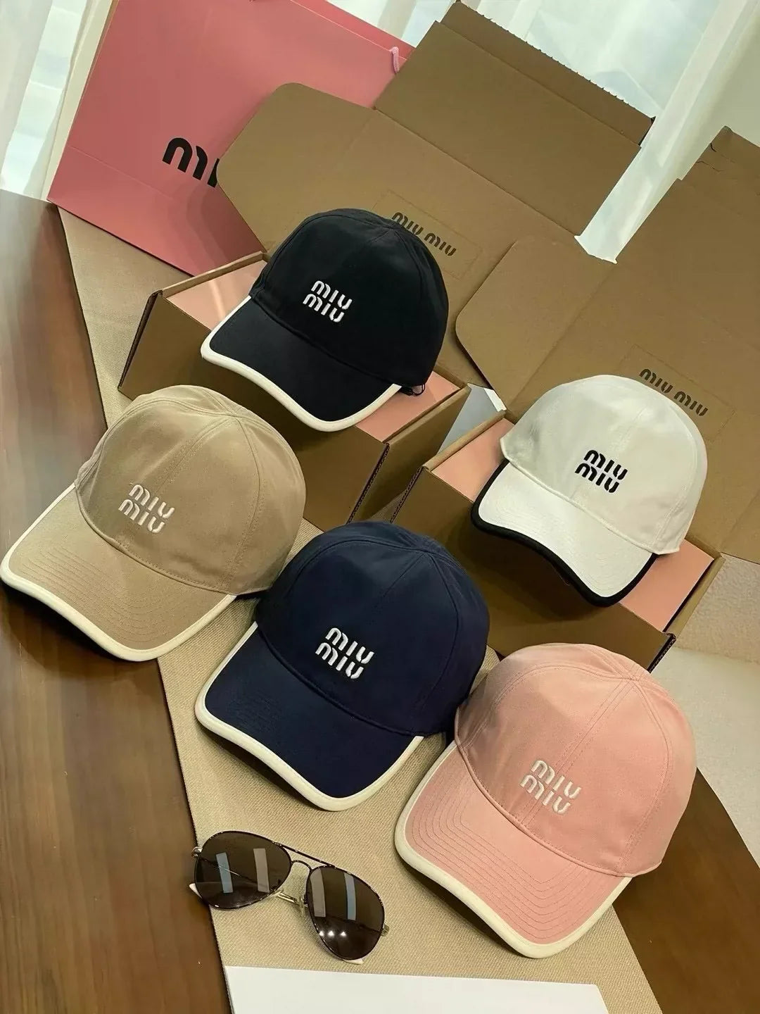 m 25 New baseball caps