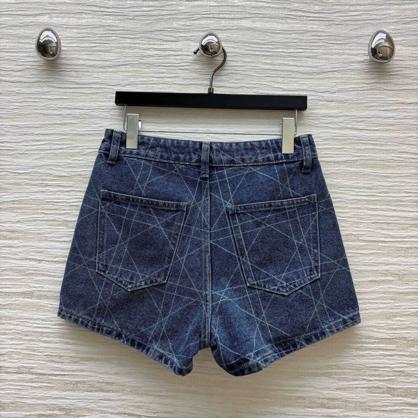 D 25 Summer Embroidery Lombard Denim Shorts