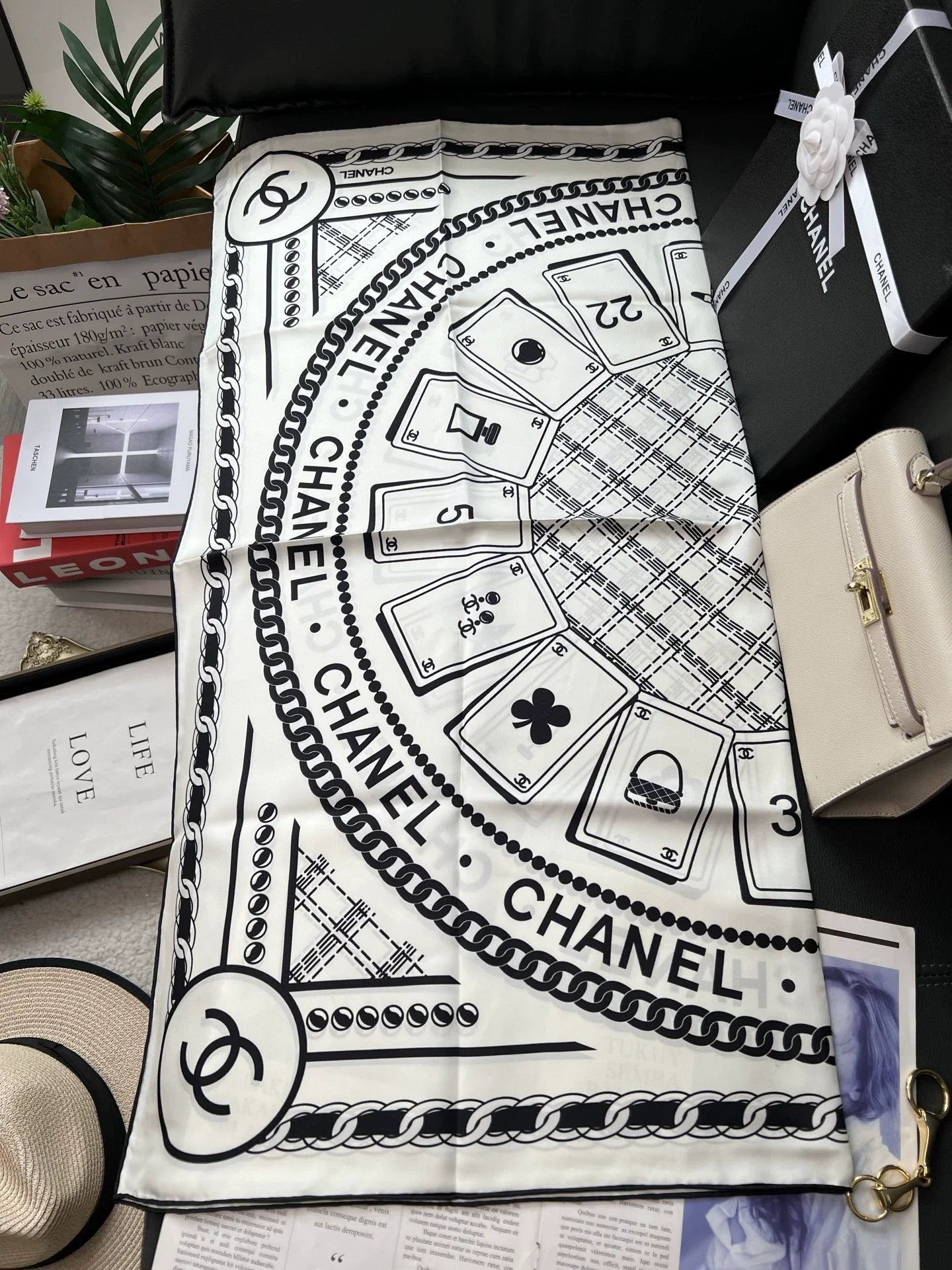 25 Black and White Cards Tessellations Scarves