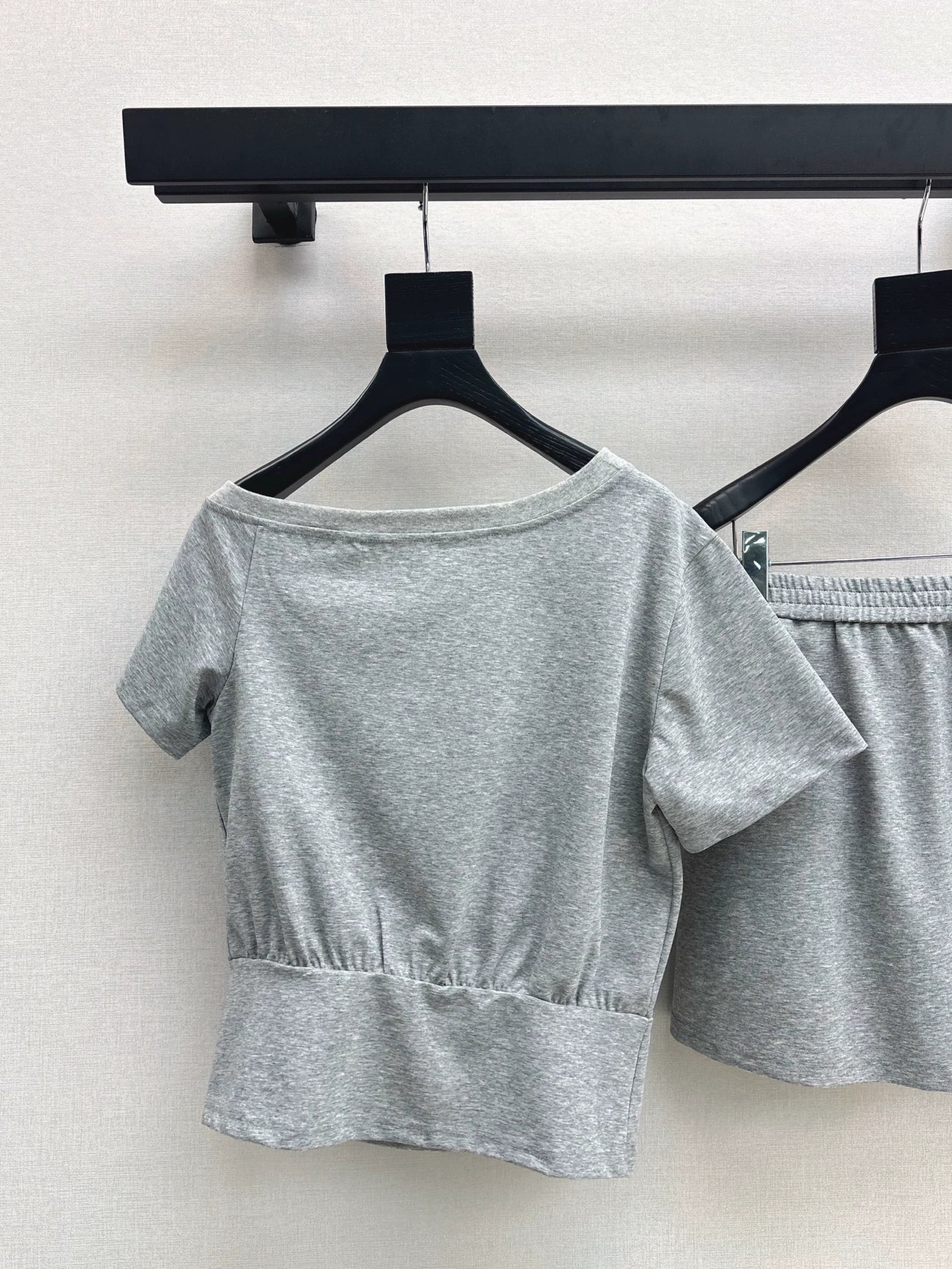Ra 25 Spring/Summer New Slant Shoulder Design Suit