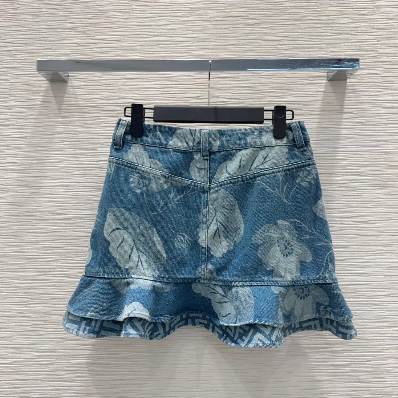 F 25 New Embroidered Printed Ruffle Hem Denim Skirt