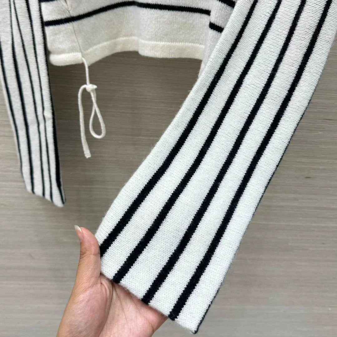 D 25 new drawstring design drawstring striped wool top.