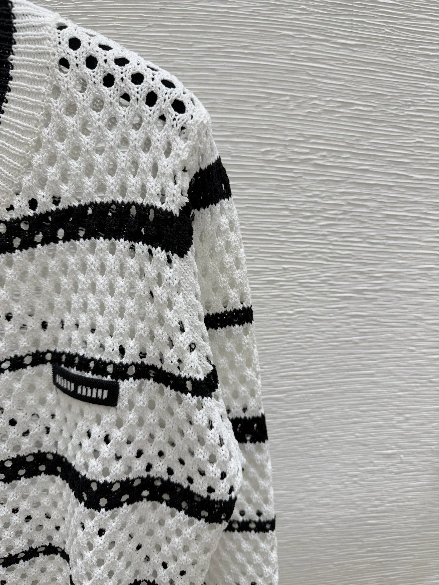 25 new striped logo hollow long sleeve knitted cardigan