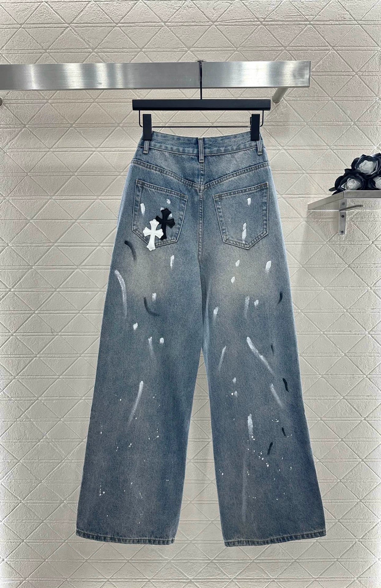 CH 25 new ink-splashed cross logo jeans