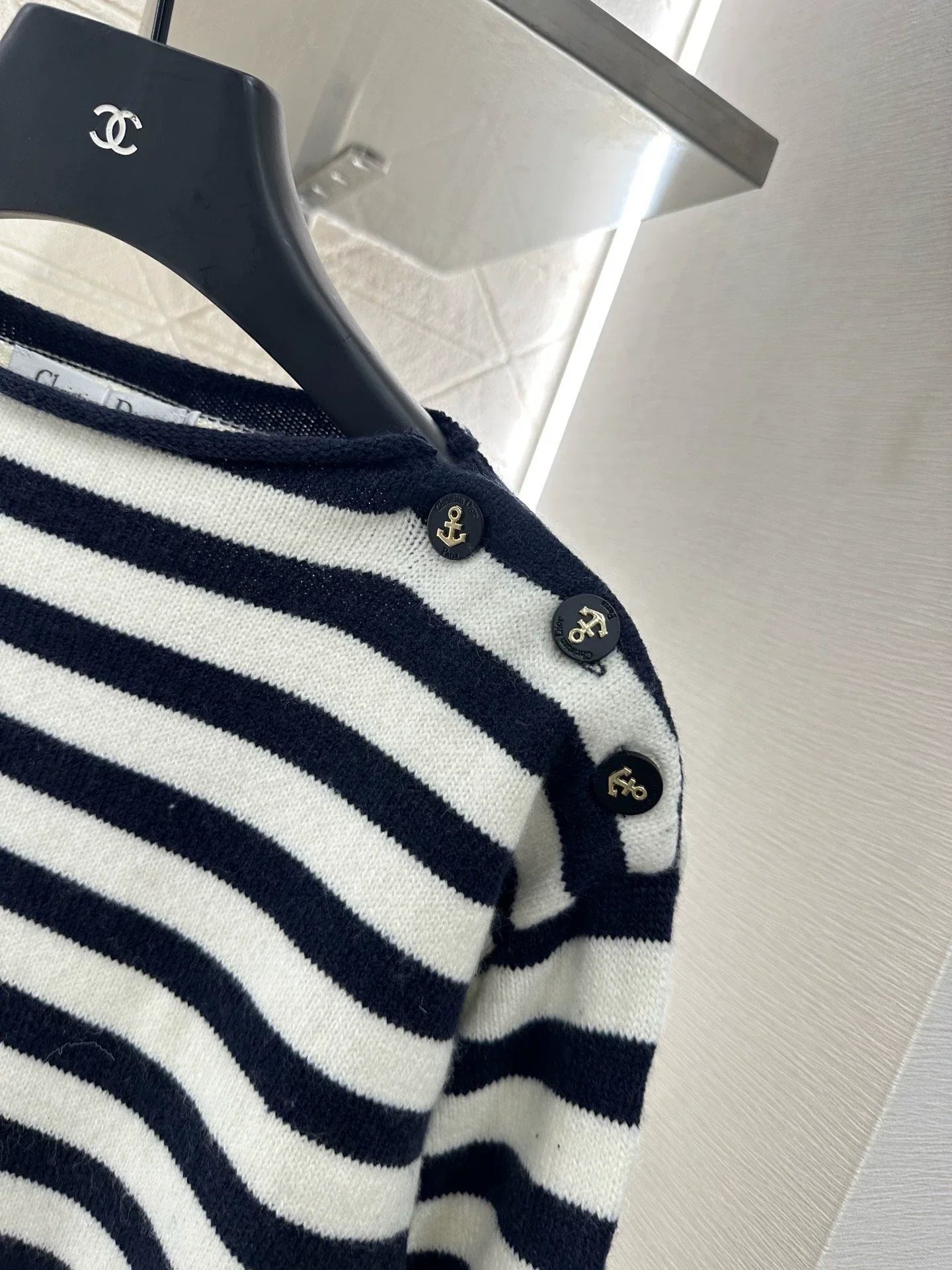 D 25 Striped long-sleeved knit top