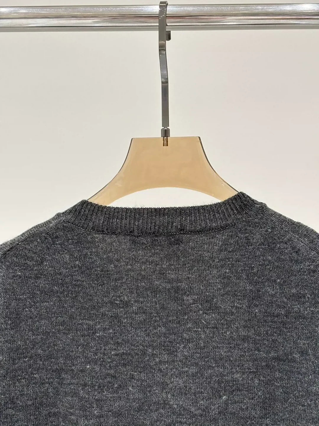 M 25 Spring and Summer new V-neck letter logo embroidery solid color simple casual knitted long sleeve