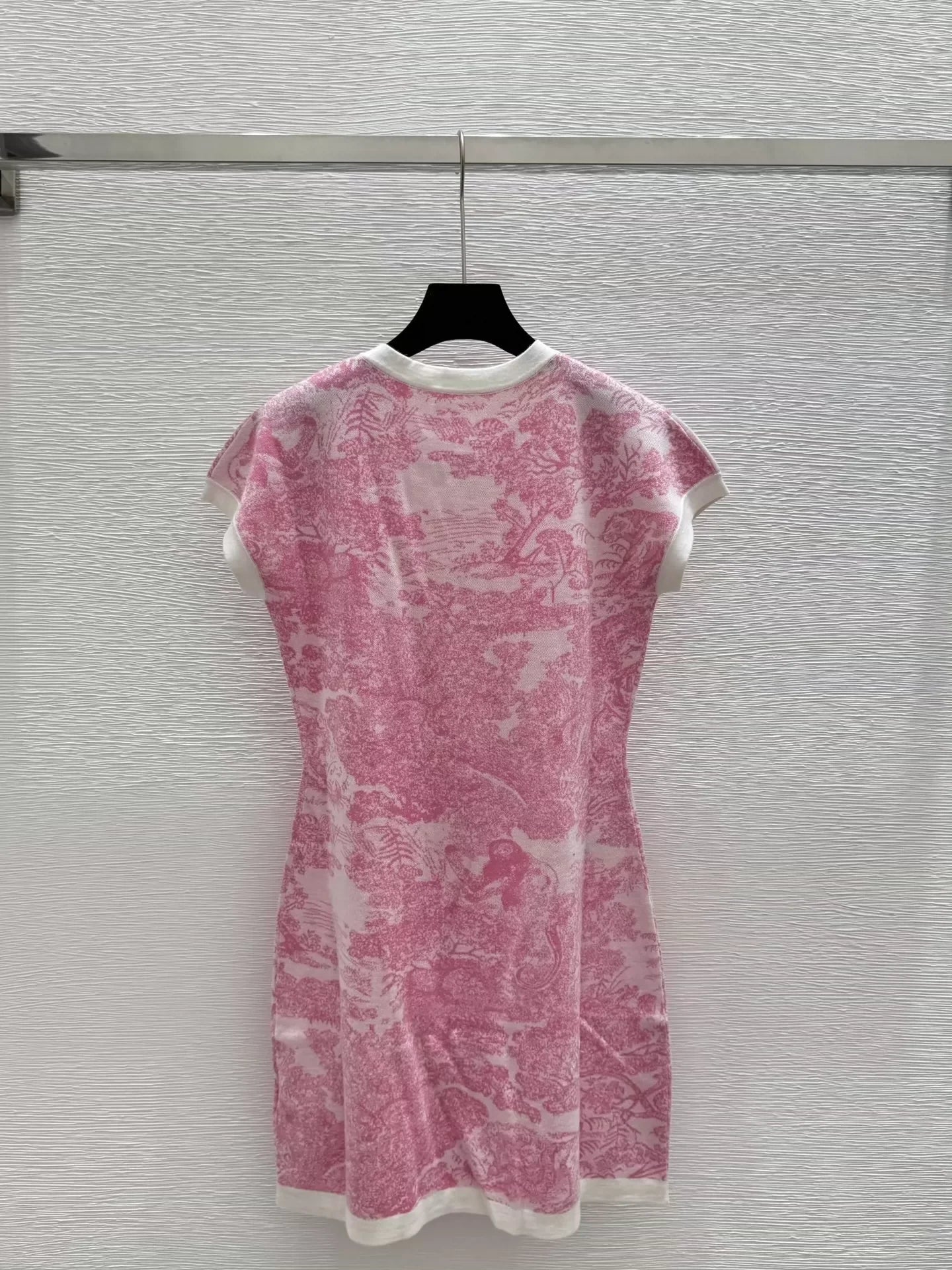 D 25 New jungle animal jacquard knit dress