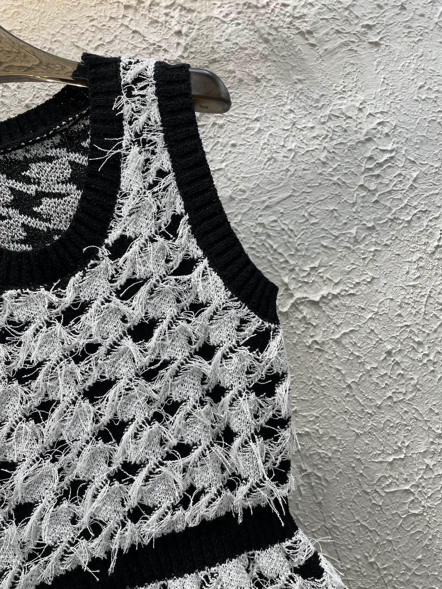 25 New Houndstooth Retro Tassel Vest Dress
