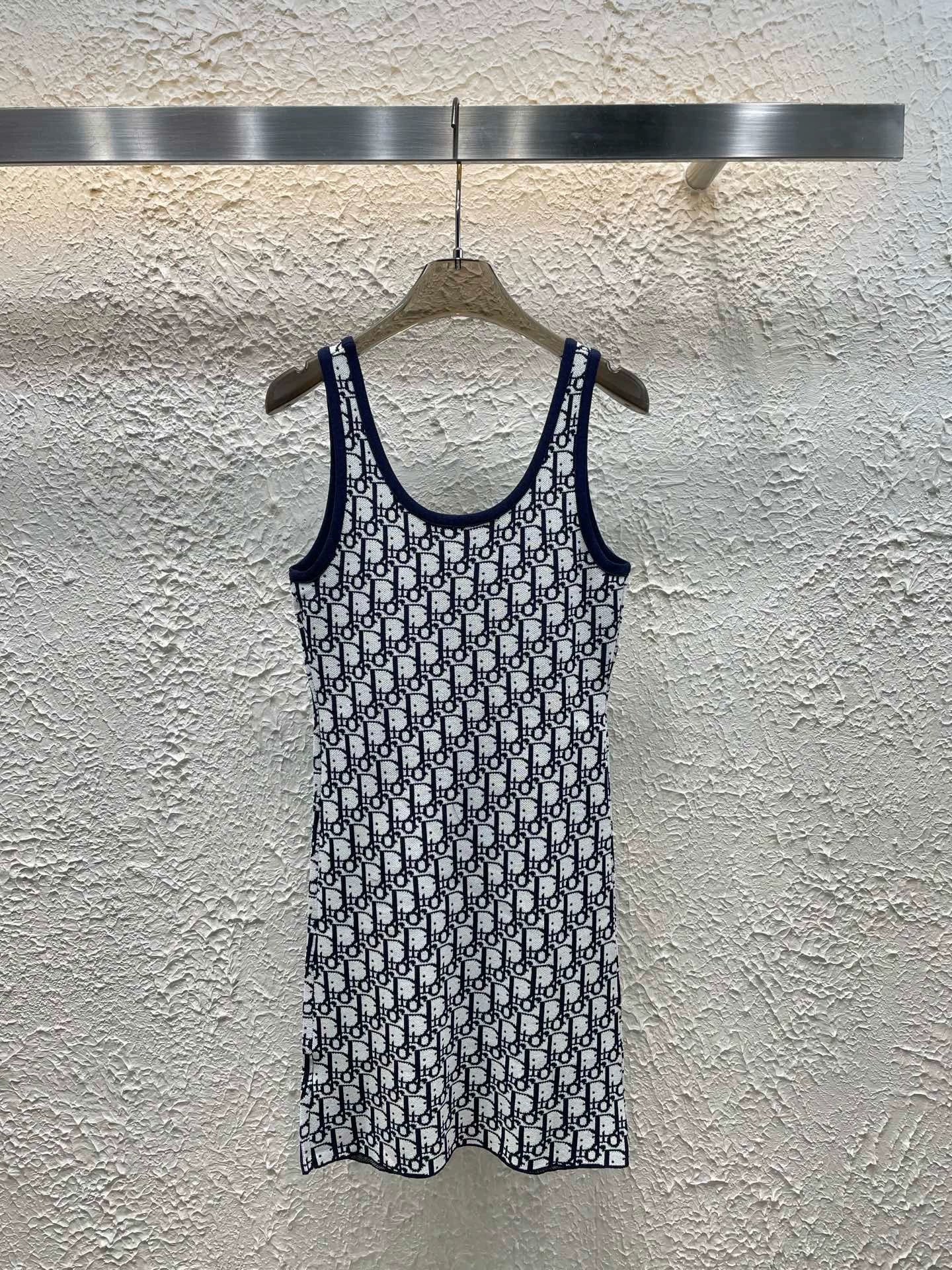 25 new Letter jacquard hot diamond knitted vest dress