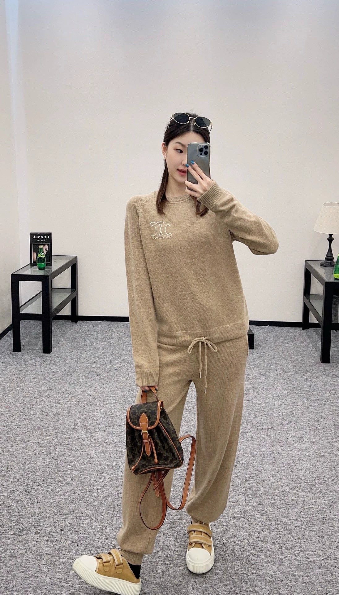 25 Early Spring New Knitted Pullover Sweatshirt Trousers Set