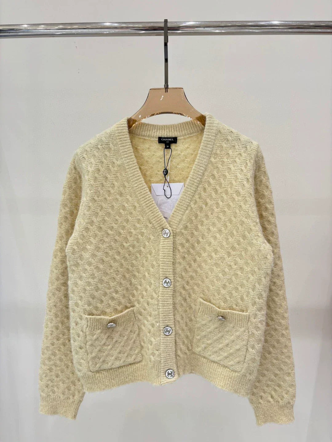C 25 Spring and Summer new V-neck letter logo white intarsia button knitted cardigan