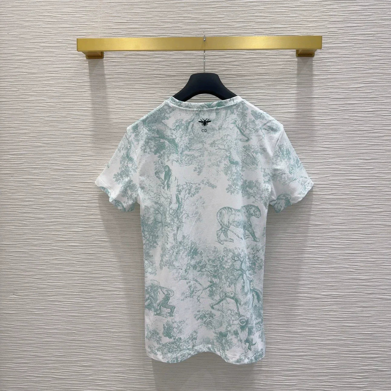 D 25 New Animal Jungle Print Round Neck Short Sleeve T-Shirt(pink green blue)