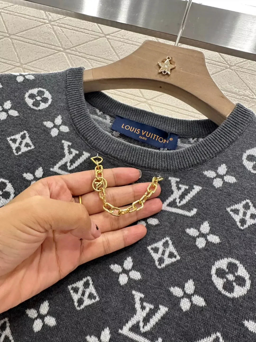 25 New Jacquard Chain Knit Short Sleeve Top