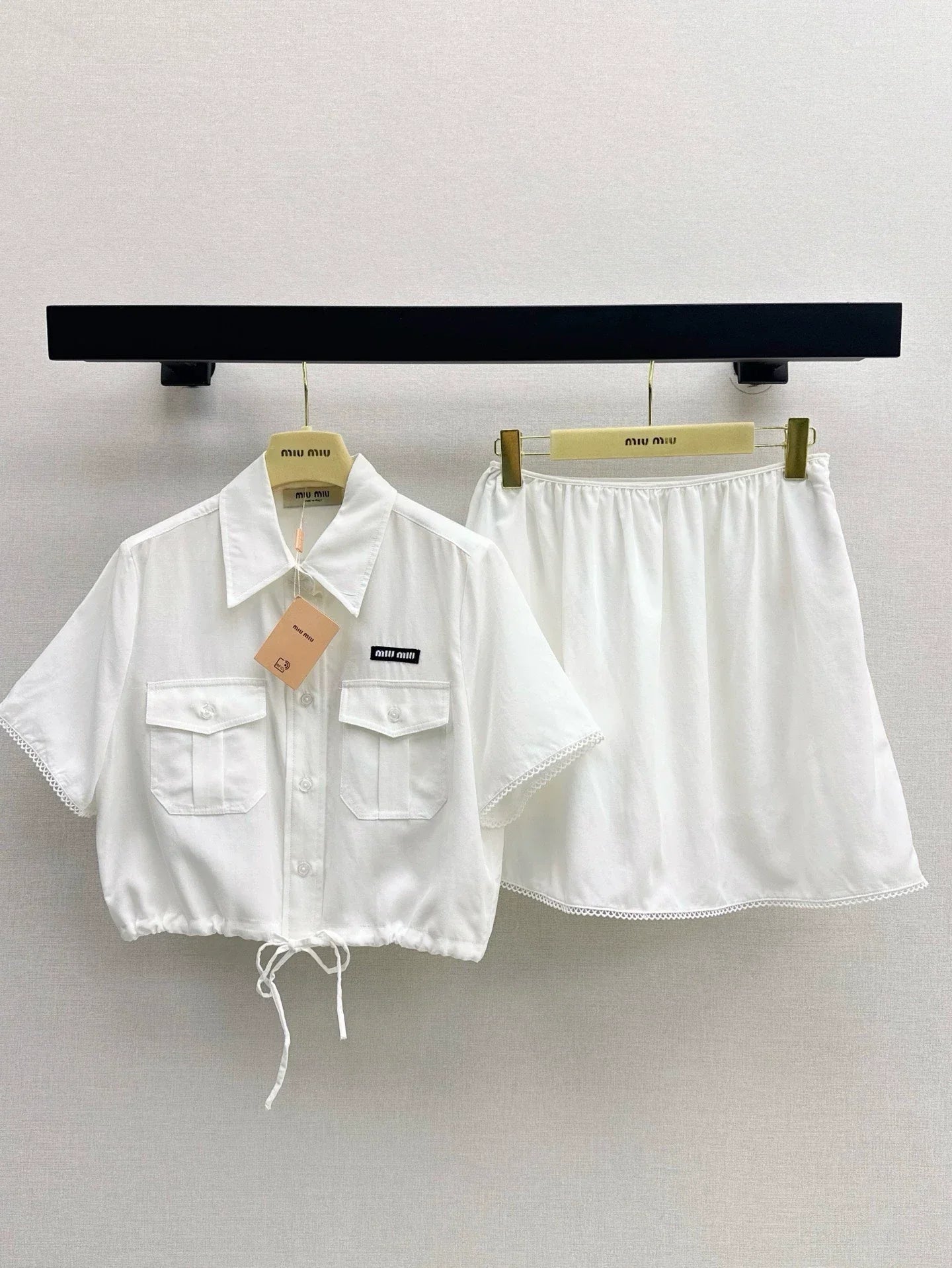 M 25 Spring/Summer New Age-Defying Short Shirt + Half Skirt Set