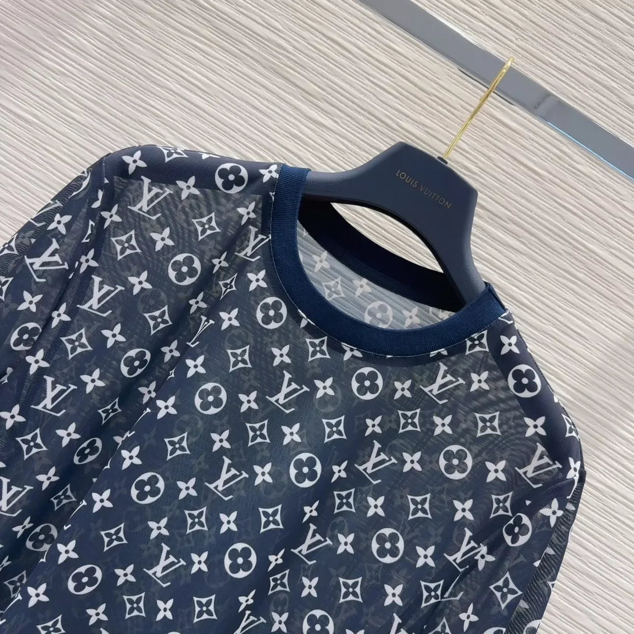 L 25 New Printed Round Neck Short Sleeve Mesh Top