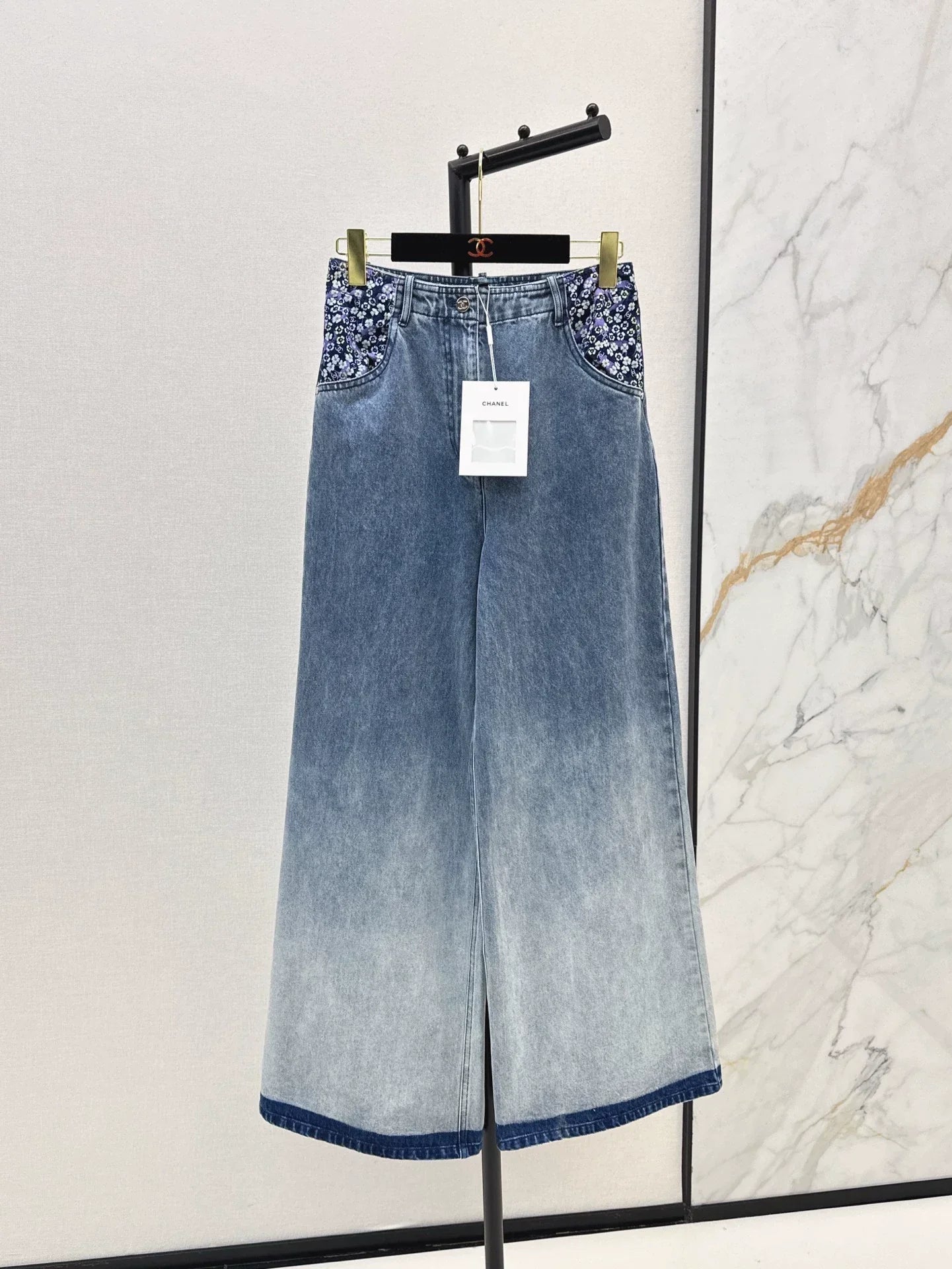 25 new round-neck denim jacket and trousers set