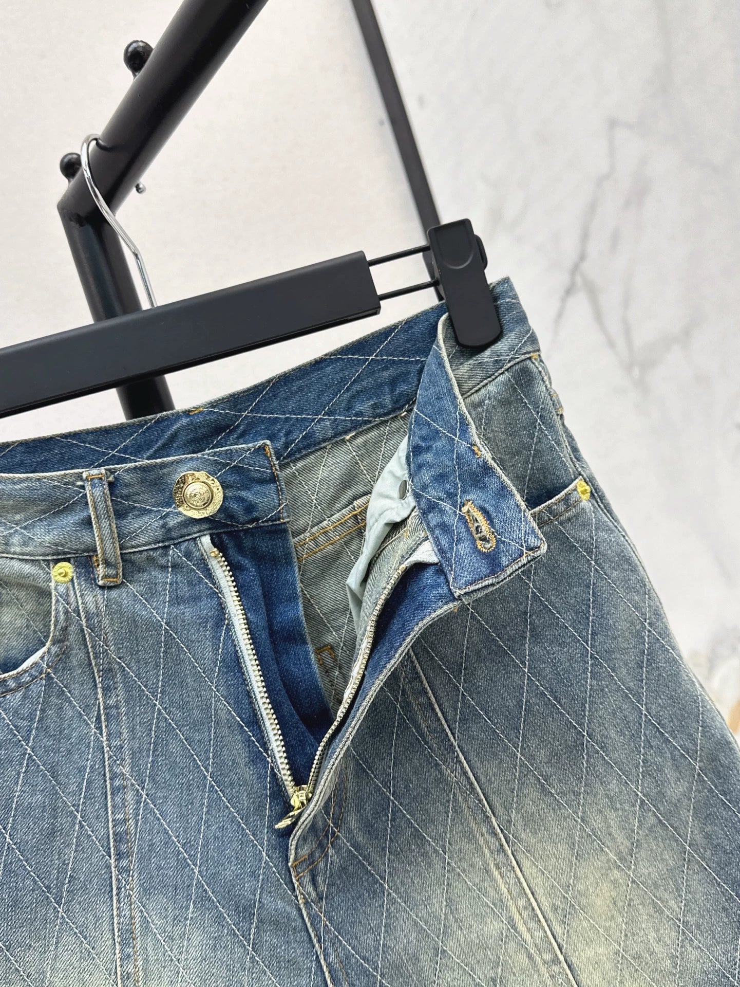 25 Spring/Summer New Denim Rolled-Up Shorts