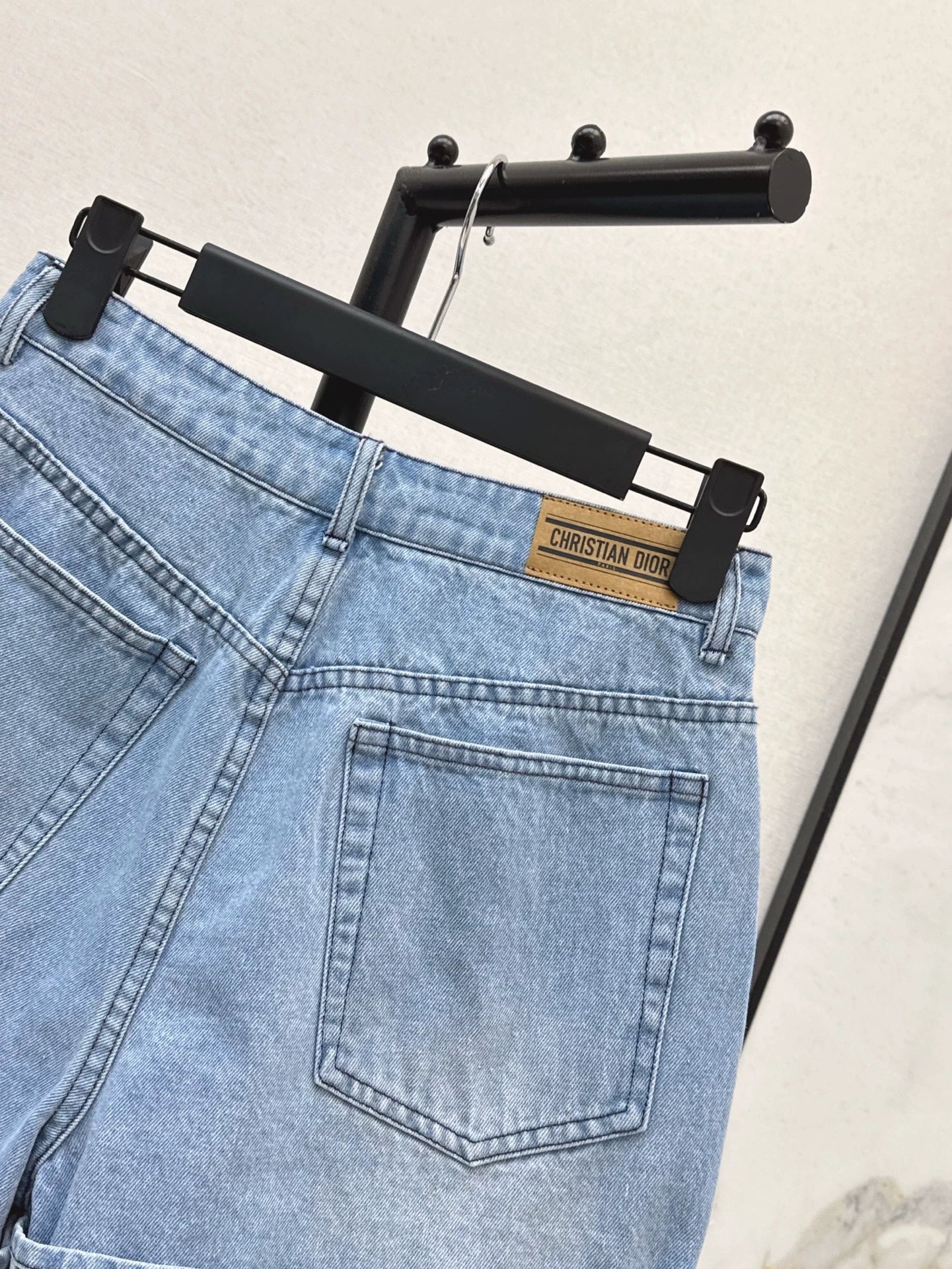 D 25 Spring/Summer New Denim Shorts
