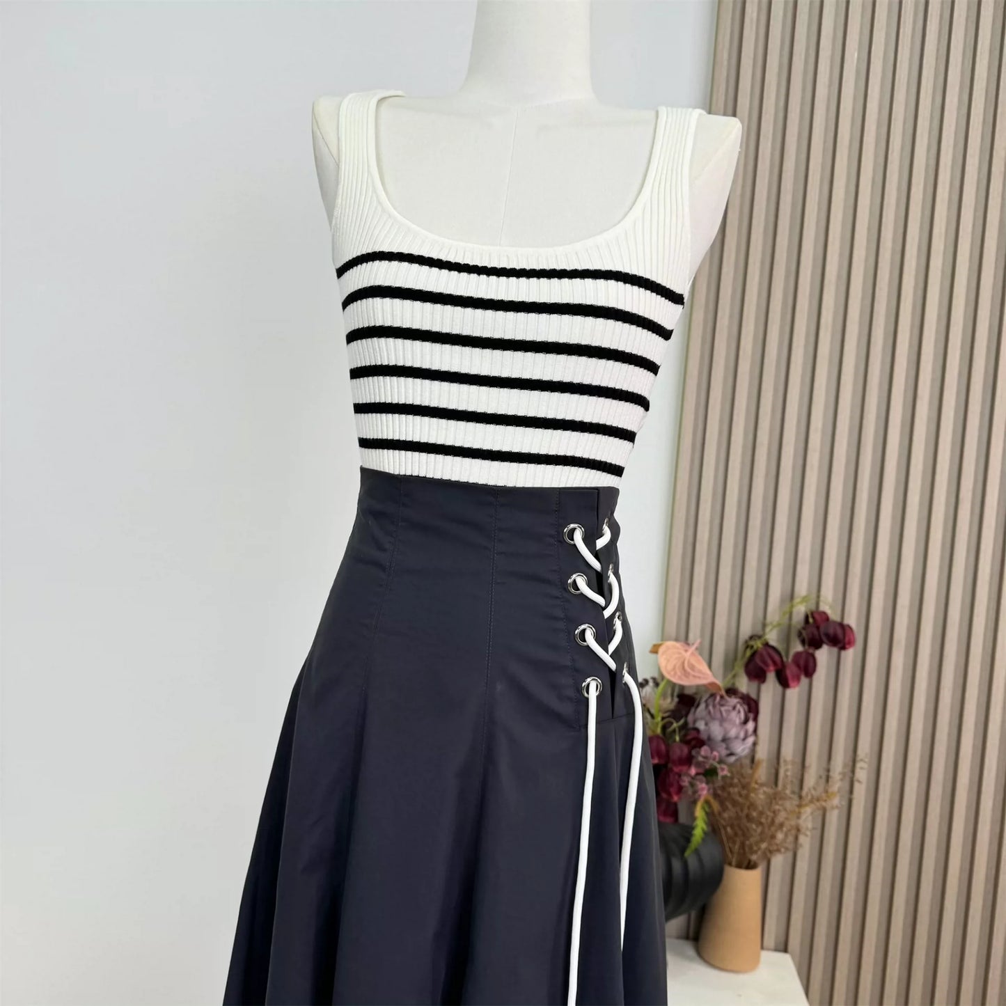 2025 new style light luxury age-reducing striped top + three-dimensional belted skirt