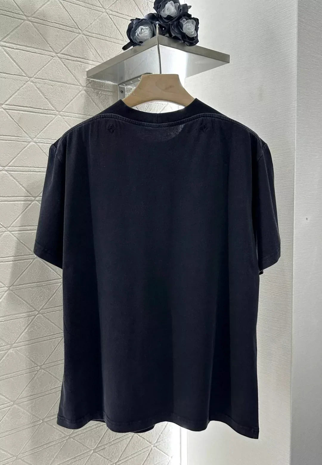 L 25 summer new washed embroidery letters broken hole round neck short sleeve T-shirt