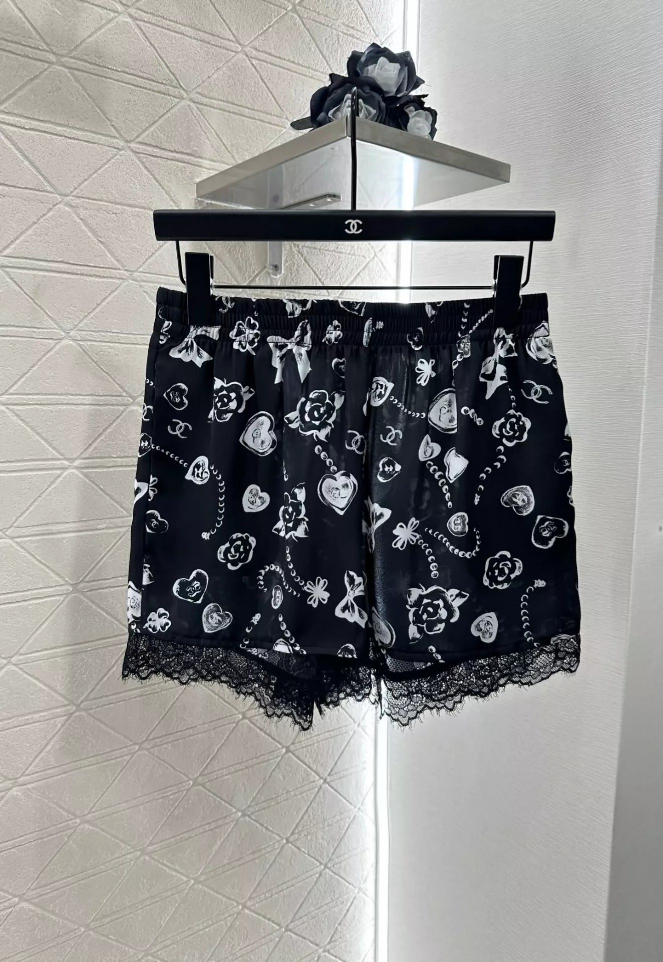 C 25 Reactive Print Lace Tank Top and Shorts Set