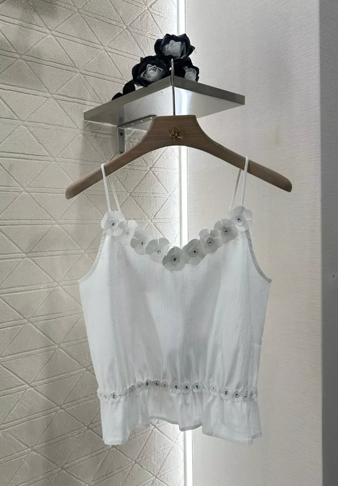 25 Summer new style Spaghetti strap camellia vest