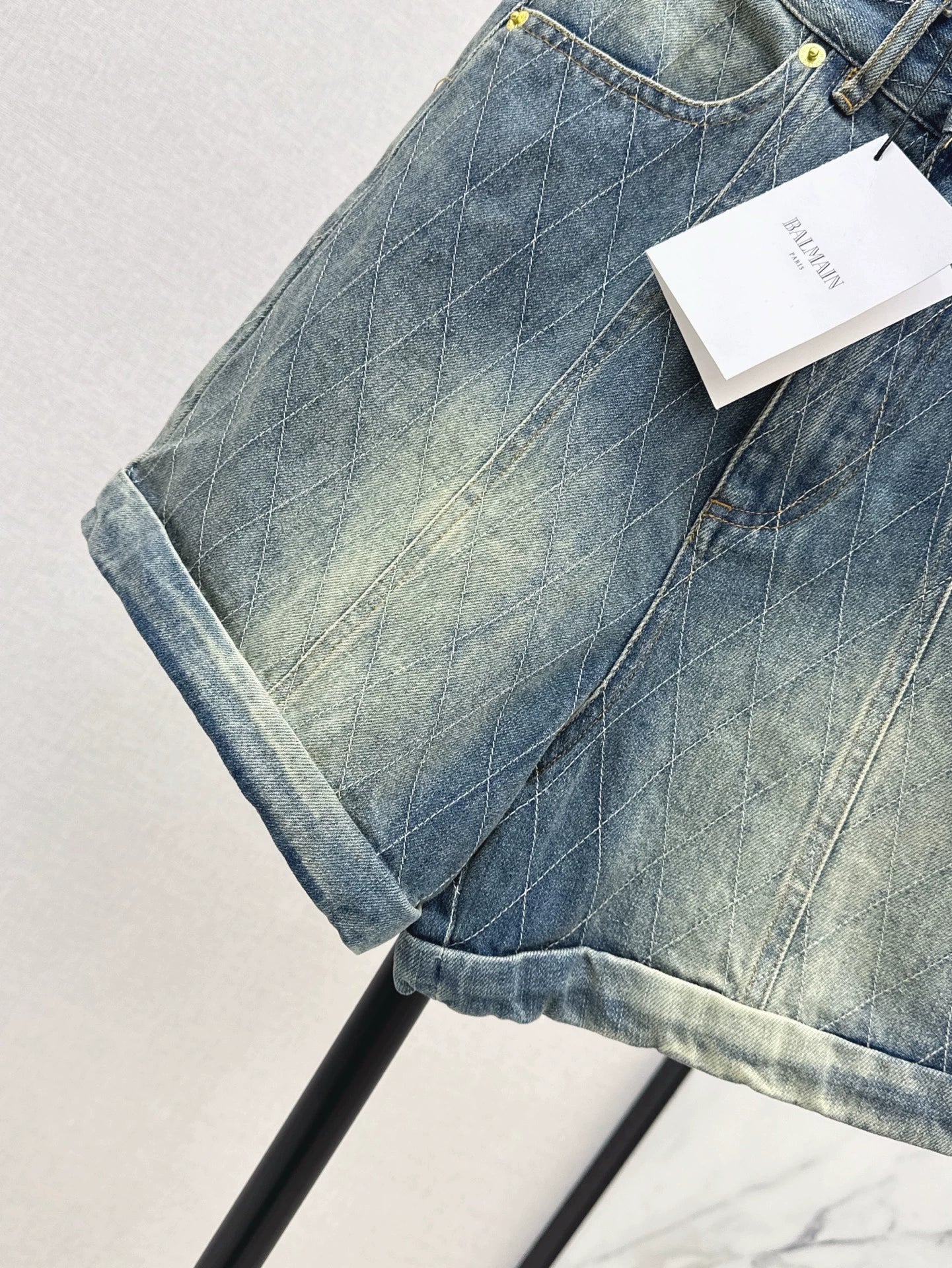 25 Spring/Summer New Denim Rolled-Up Shorts