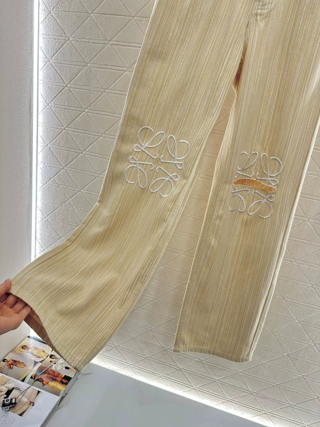 25 New Wide Leg Striped Embroidered Ripped Jeans