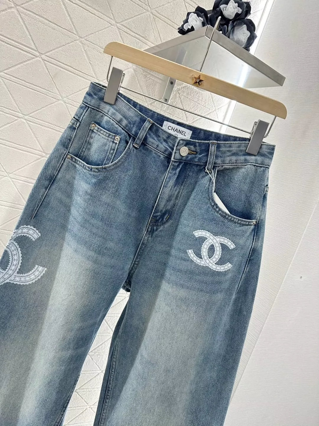 C Spring/Summer 25 Lace Embroidered Denim Trousers