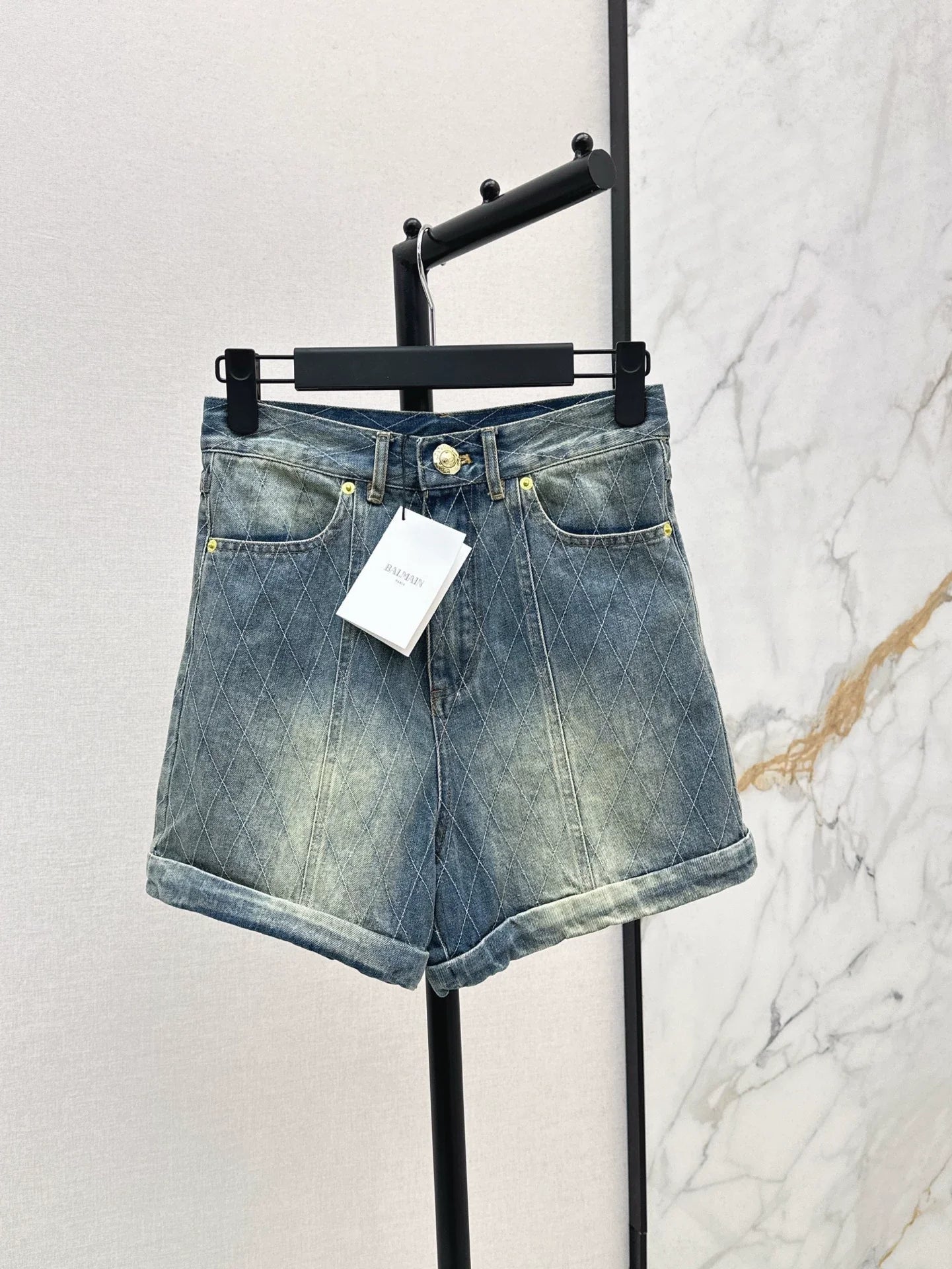 25 Spring/Summer New Denim Rolled-Up Shorts