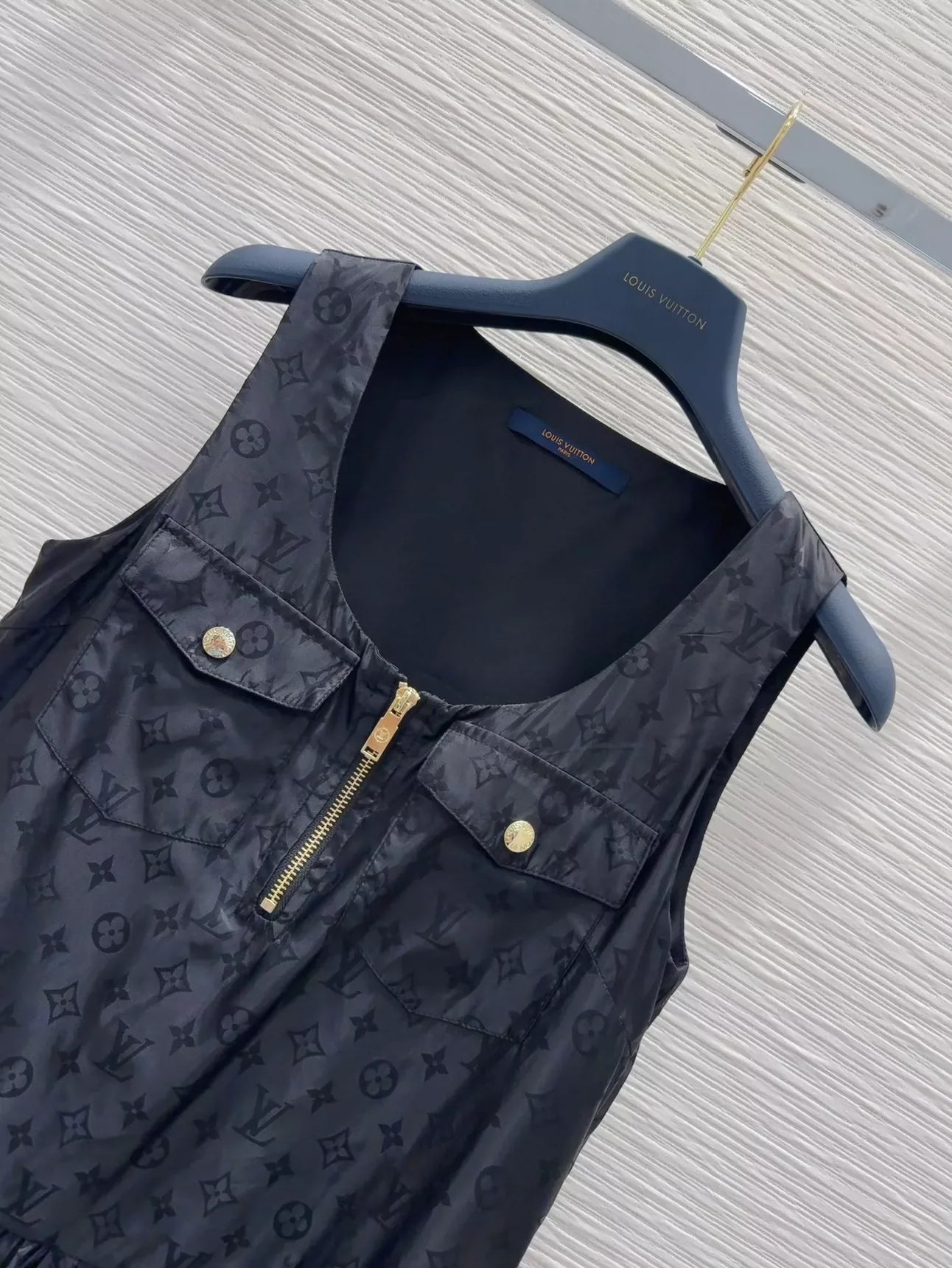 25 New Dark Floral Pocket Zipper Vest Dresses