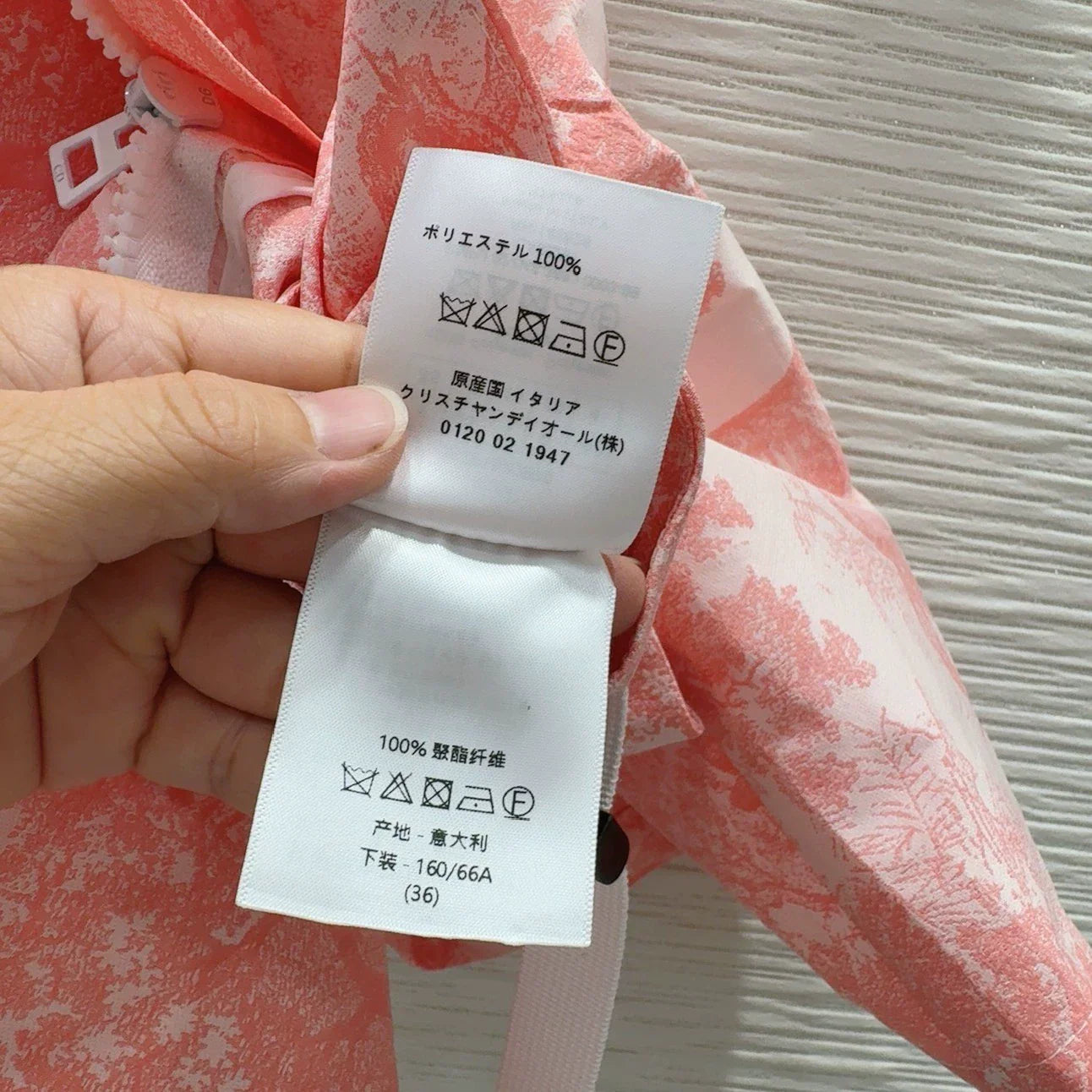 D 25 New Printed Button Down Dress Pants